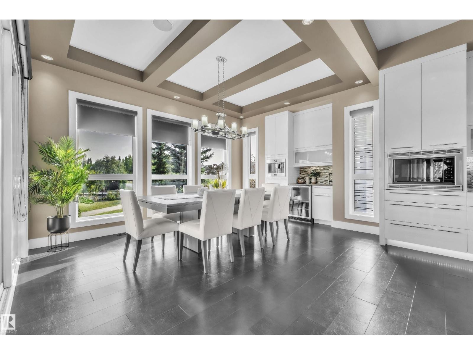 












4727 WOOLSEY CM NW

,
Edmonton,




Alberta
T6W2B9

