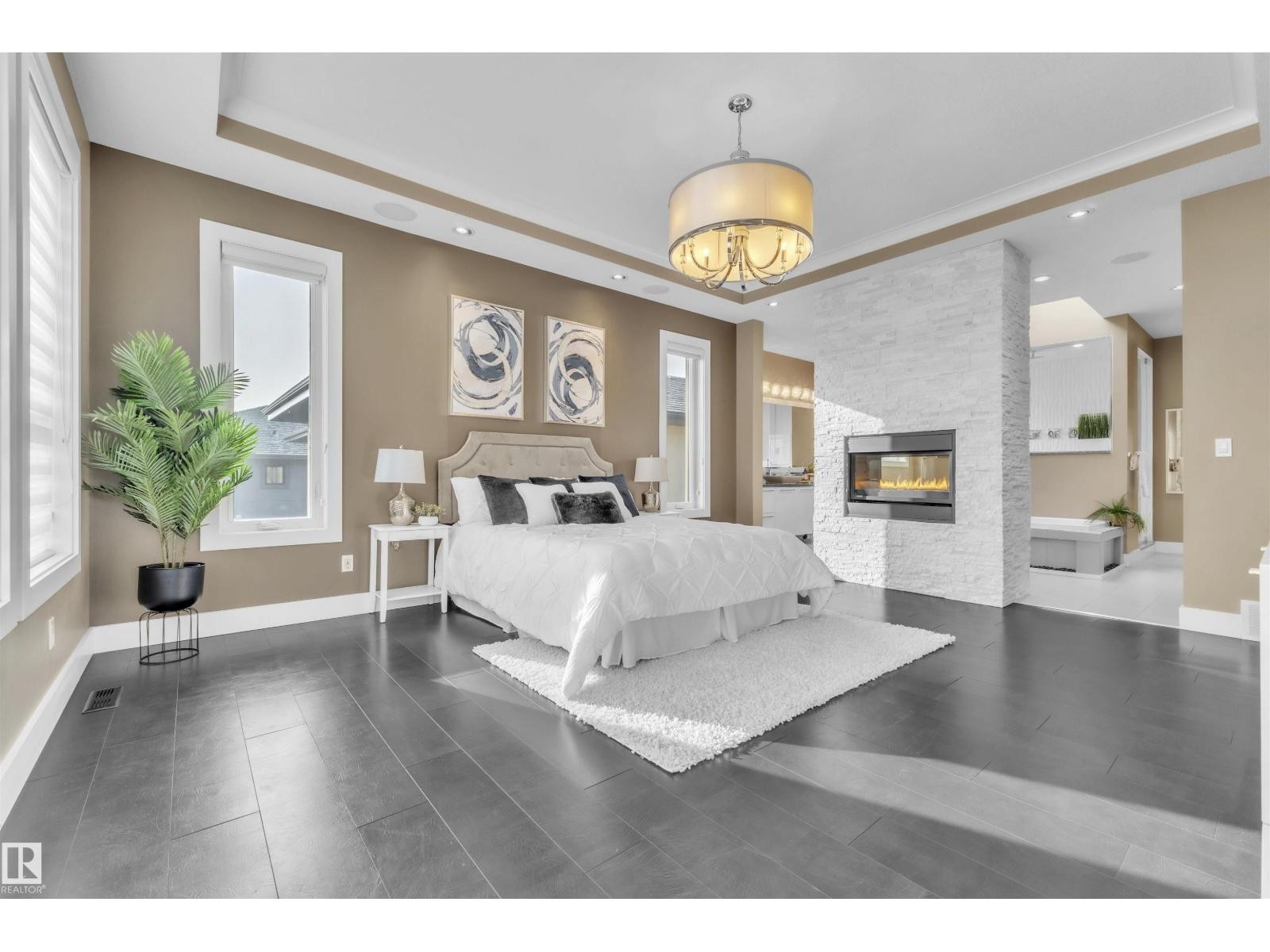 












4727 WOOLSEY CM NW

,
Edmonton,




Alberta
T6W2B9

