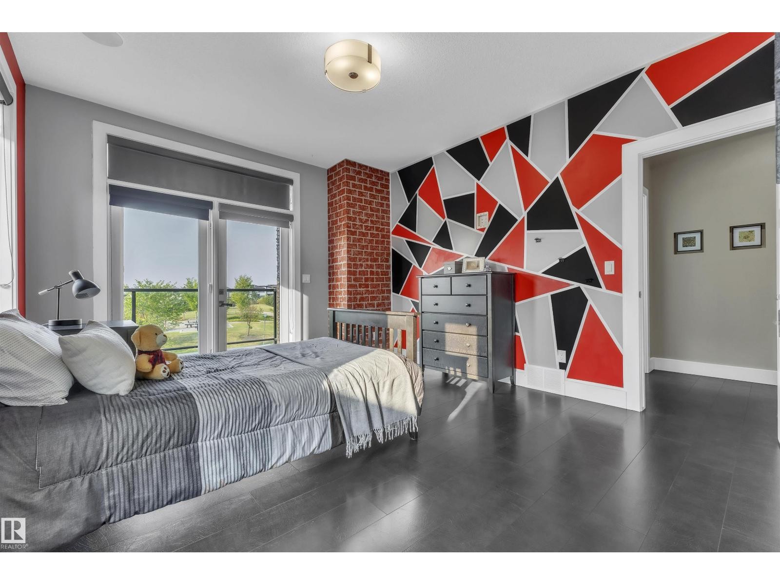 












4727 WOOLSEY CM NW

,
Edmonton,




Alberta
T6W2B9

