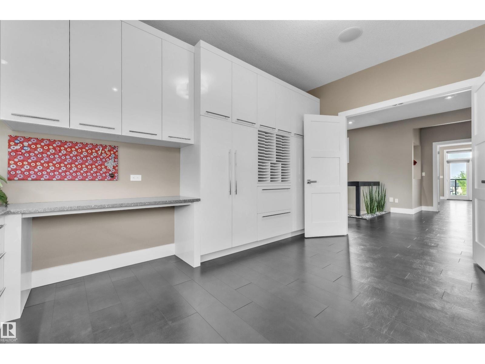 












4727 WOOLSEY CM NW

,
Edmonton,




Alberta
T6W2B9

