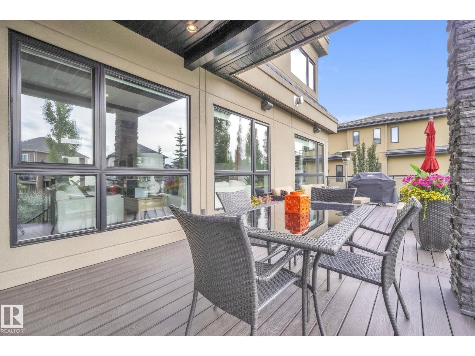 












4727 WOOLSEY CM NW

,
Edmonton,




Alberta
T6W2B9

