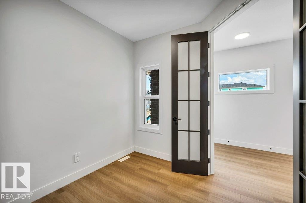 












80 HEMINGWAY CR

,
Spruce Grove,




Alberta
T7X2L6

