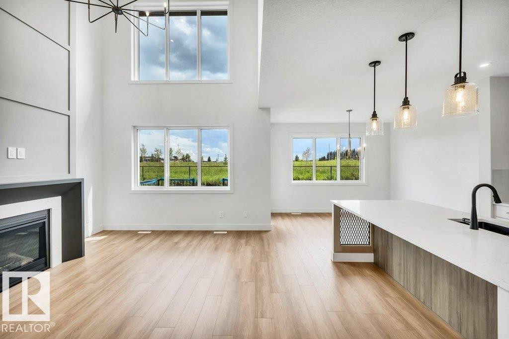 












80 HEMINGWAY CR

,
Spruce Grove,




Alberta
T7X2L6

