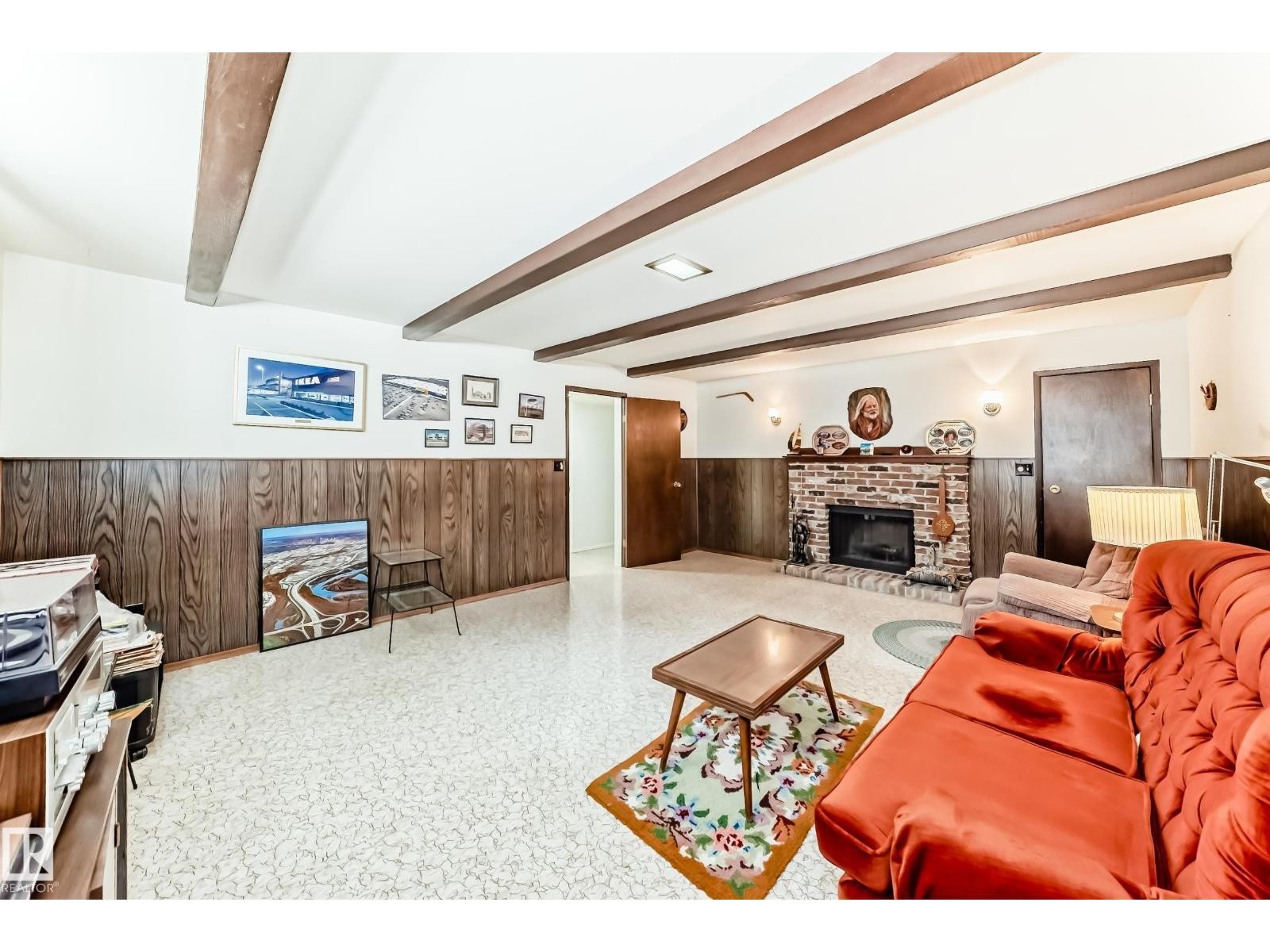 












70 FLEETWOOD CR

,
St. Albert,




Alberta
T8N1R5


