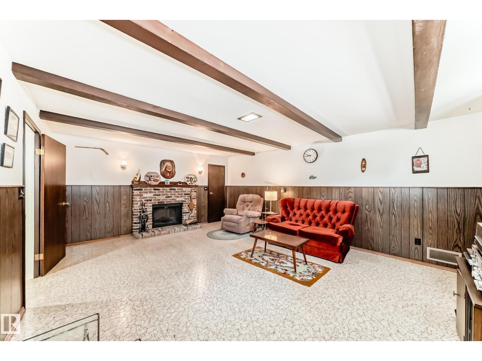 












70 FLEETWOOD CR

,
St. Albert,




Alberta
T8N1R5

