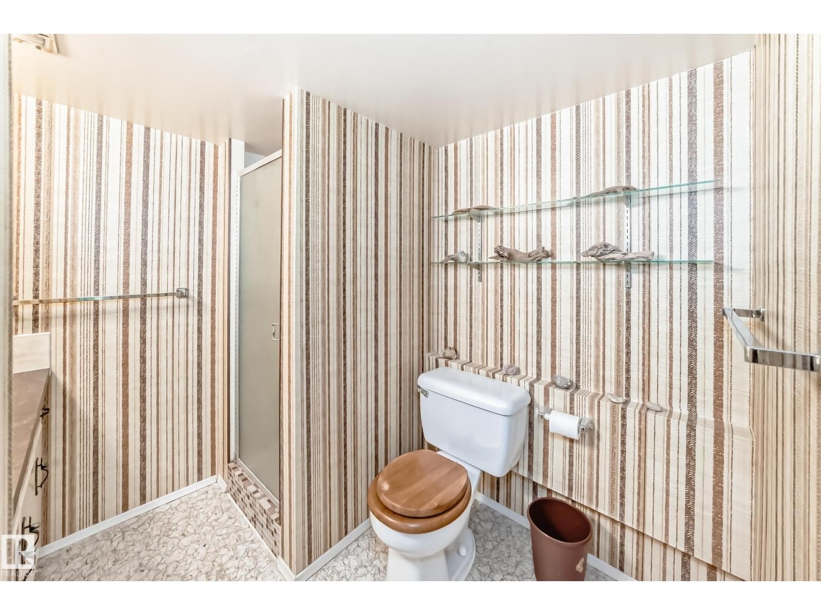 












70 FLEETWOOD CR

,
St. Albert,




Alberta
T8N1R5

