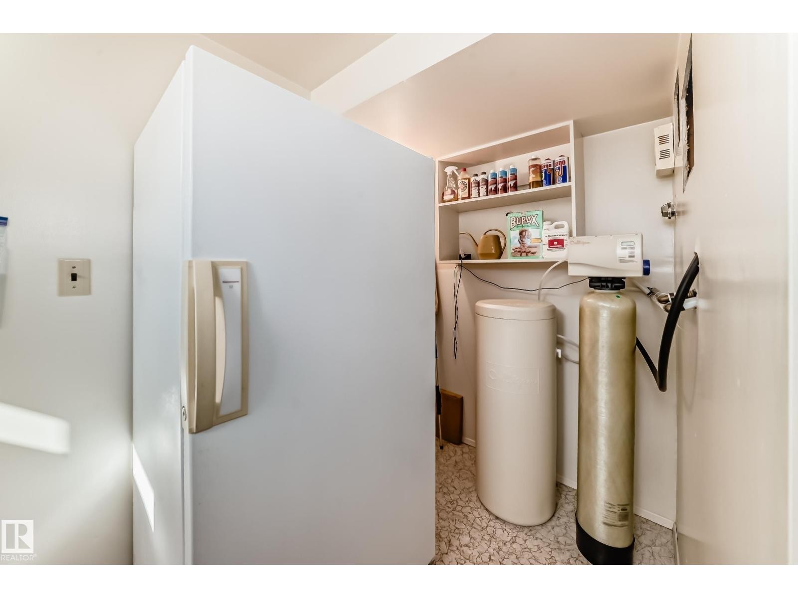 












70 FLEETWOOD CR

,
St. Albert,




Alberta
T8N1R5

