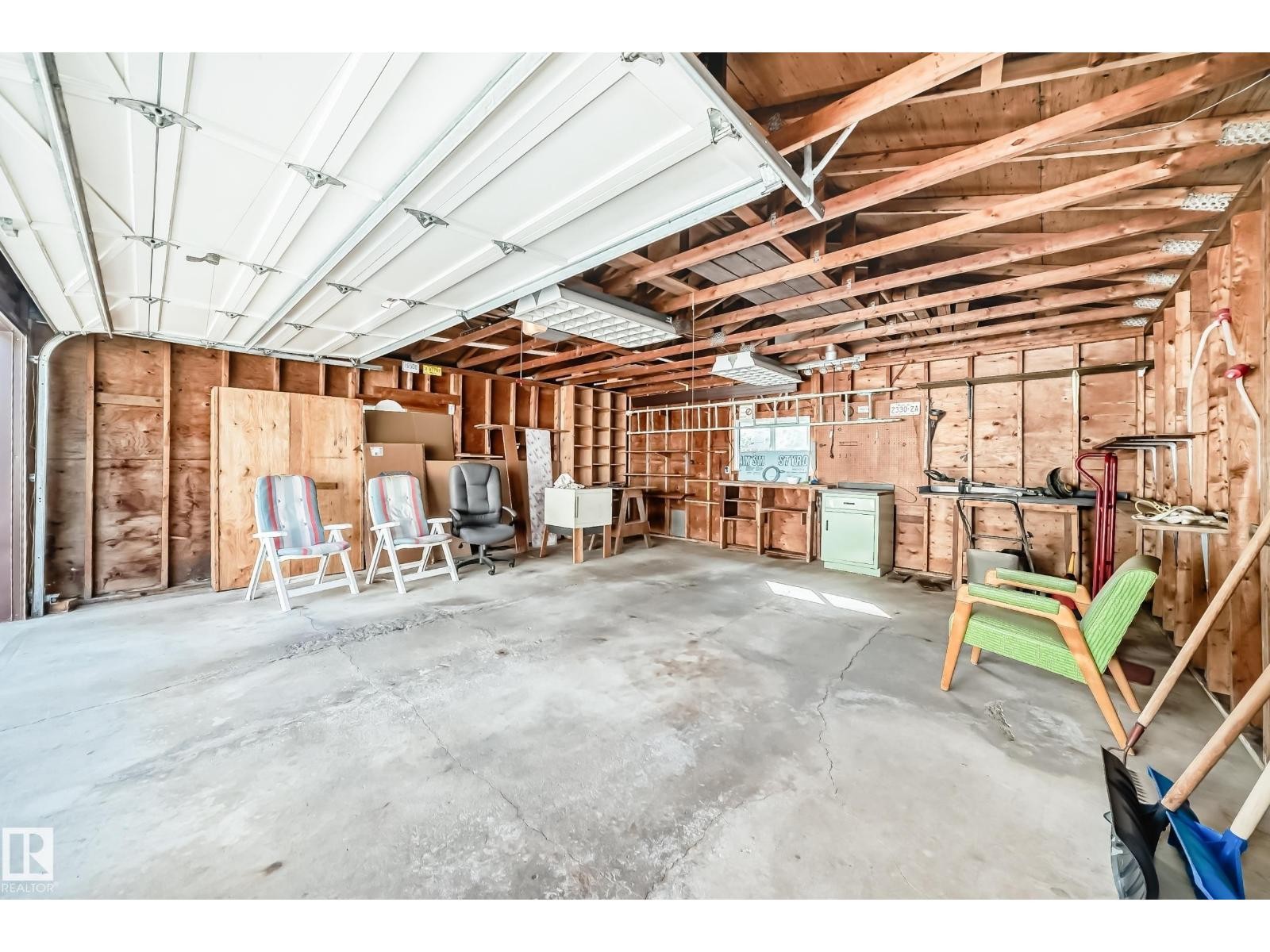 












70 FLEETWOOD CR

,
St. Albert,




Alberta
T8N1R5

