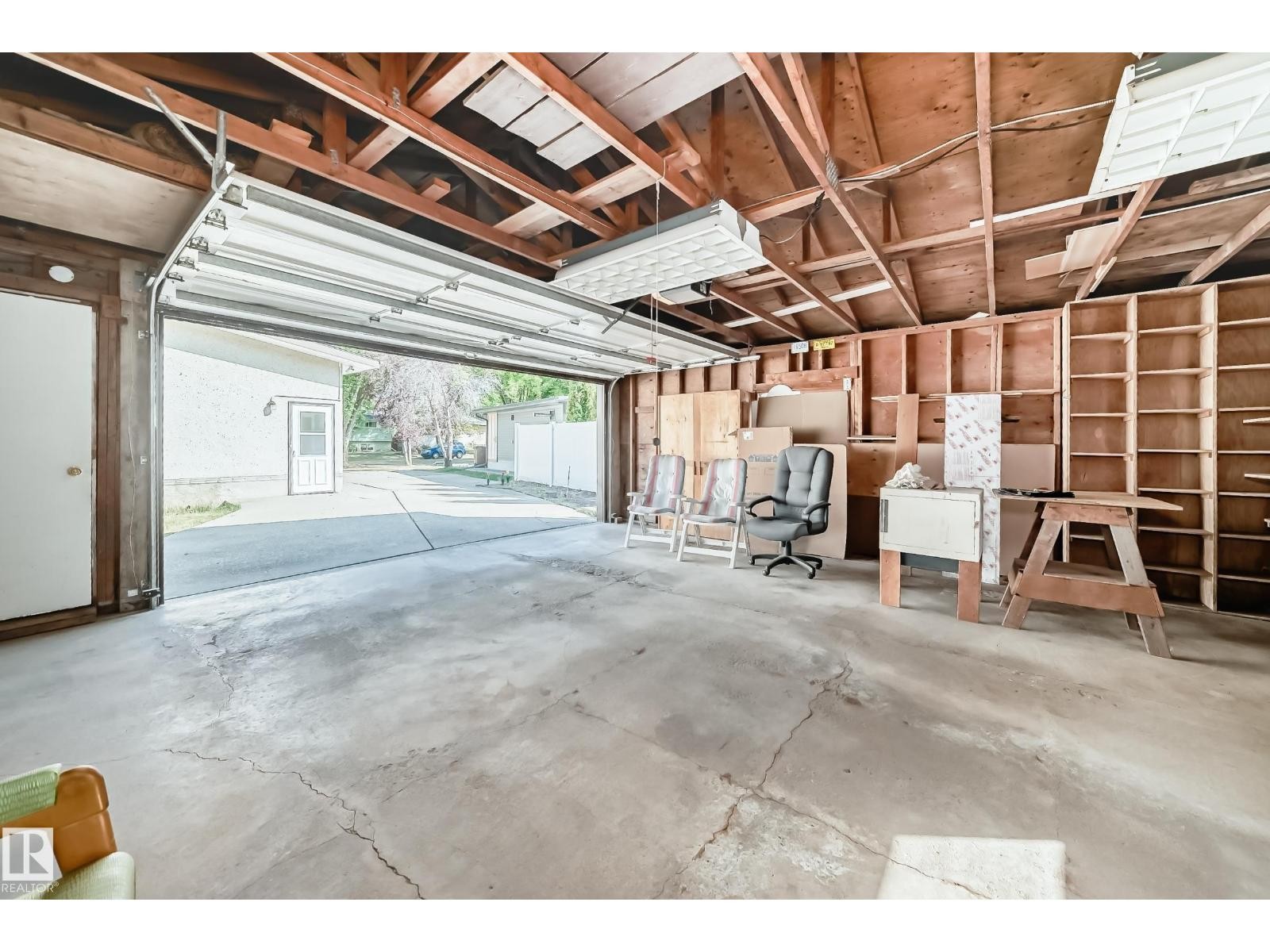 












70 FLEETWOOD CR

,
St. Albert,




Alberta
T8N1R5

