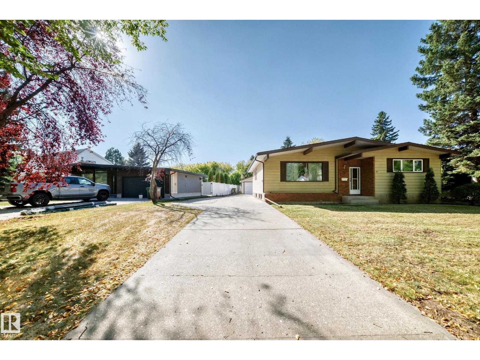 












70 FLEETWOOD CR

,
St. Albert,




Alberta
T8N1R5

