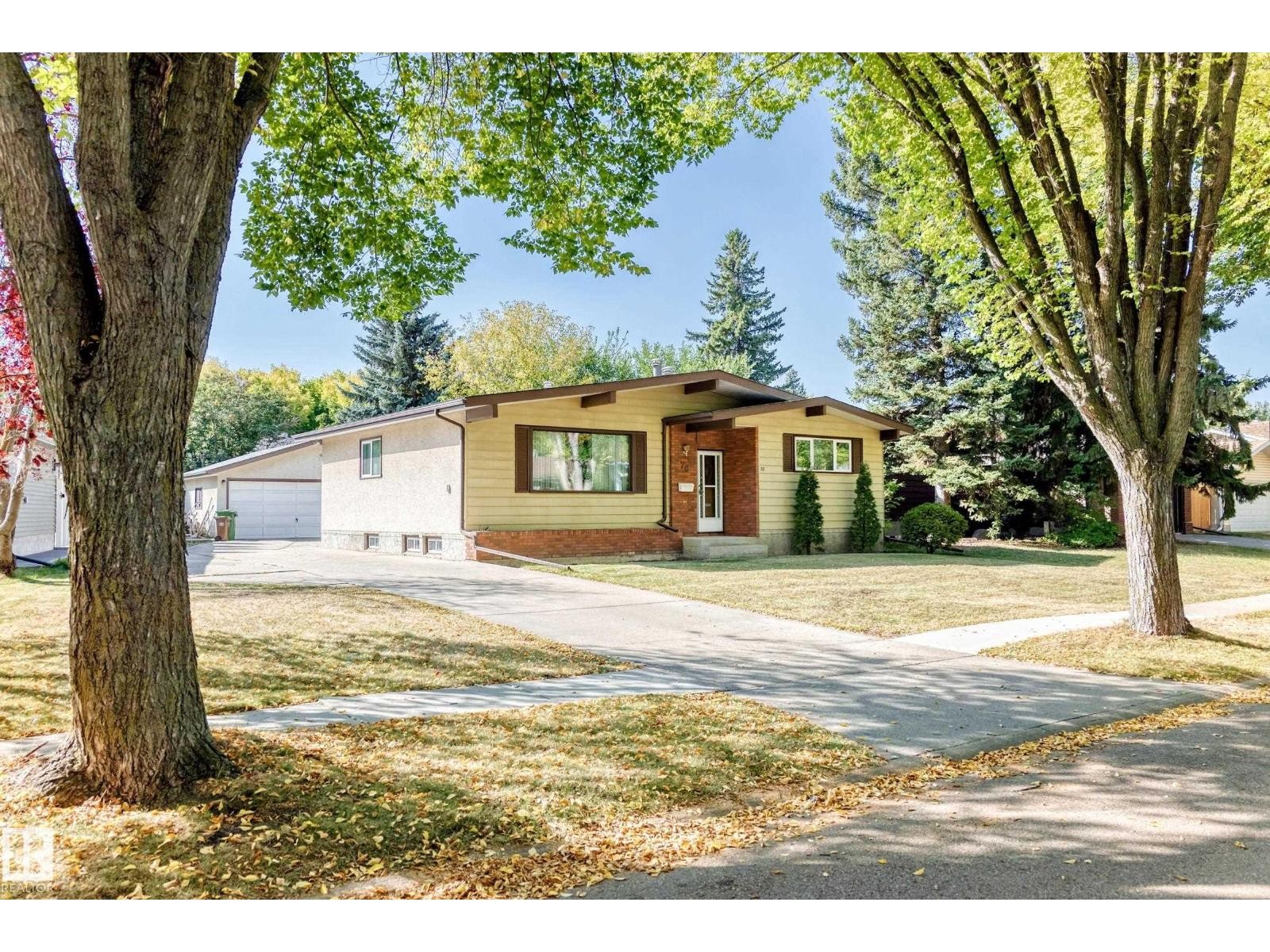 












70 FLEETWOOD CR

,
St. Albert,




Alberta
T8N1R5

