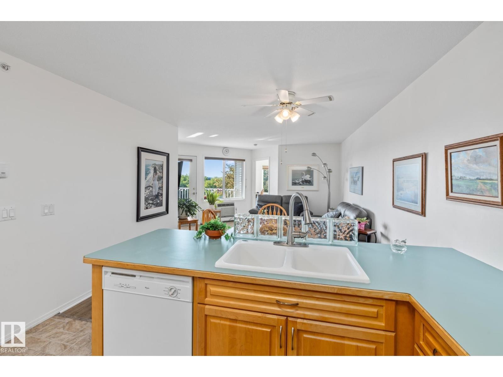 












#414 78 MCKENNEY AV

,
St. Albert,




Alberta
T8N1L9

