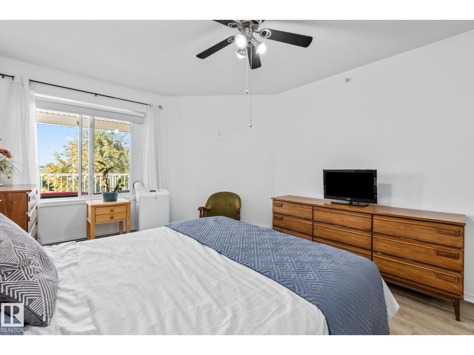 












#414 78 MCKENNEY AV

,
St. Albert,




Alberta
T8N1L9


