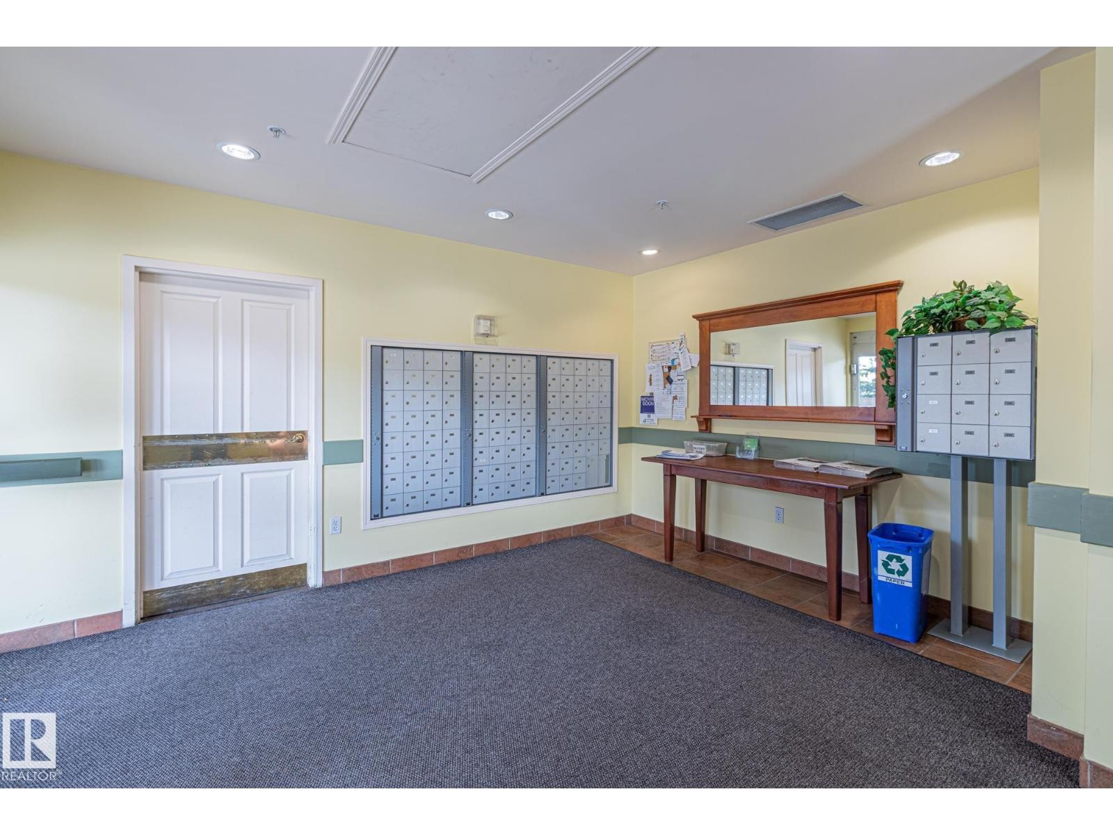 












#414 78 MCKENNEY AV

,
St. Albert,




Alberta
T8N1L9

