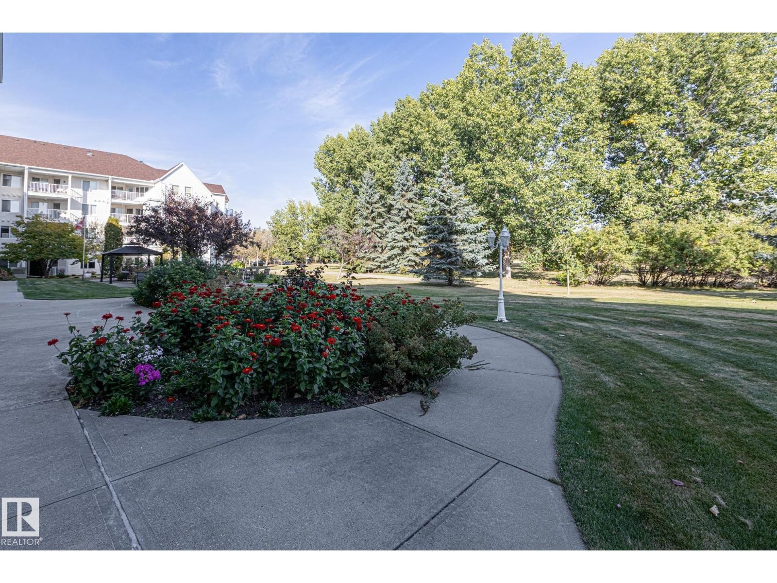 












#414 78 MCKENNEY AV

,
St. Albert,




Alberta
T8N1L9

