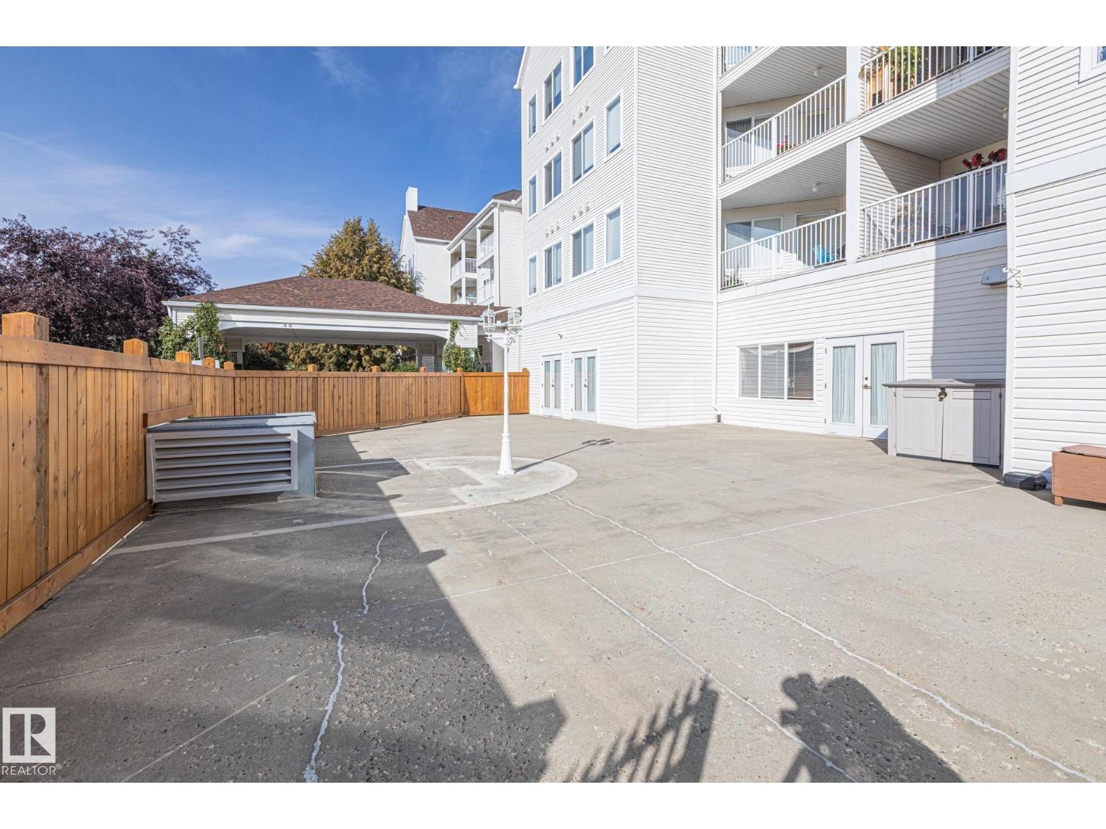 












#414 78 MCKENNEY AV

,
St. Albert,




Alberta
T8N1L9

