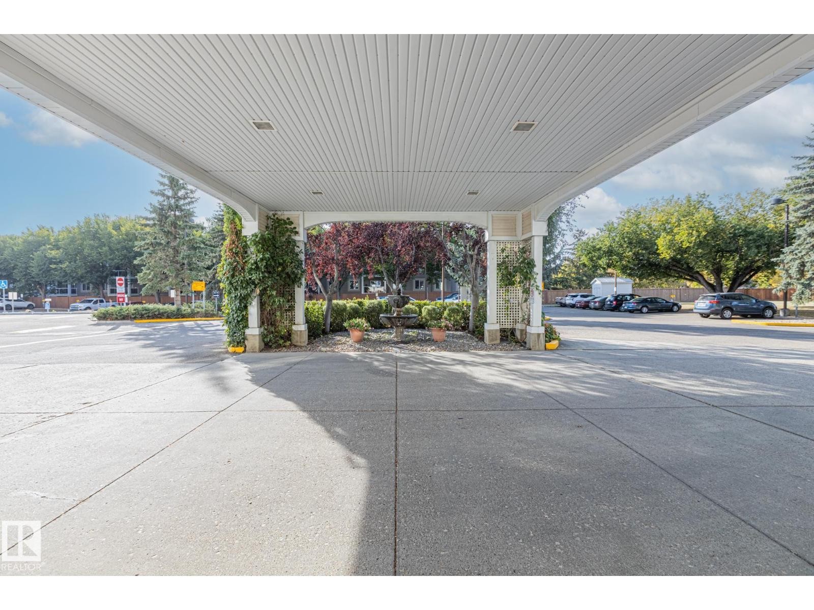 












#414 78 MCKENNEY AV

,
St. Albert,




Alberta
T8N1L9

