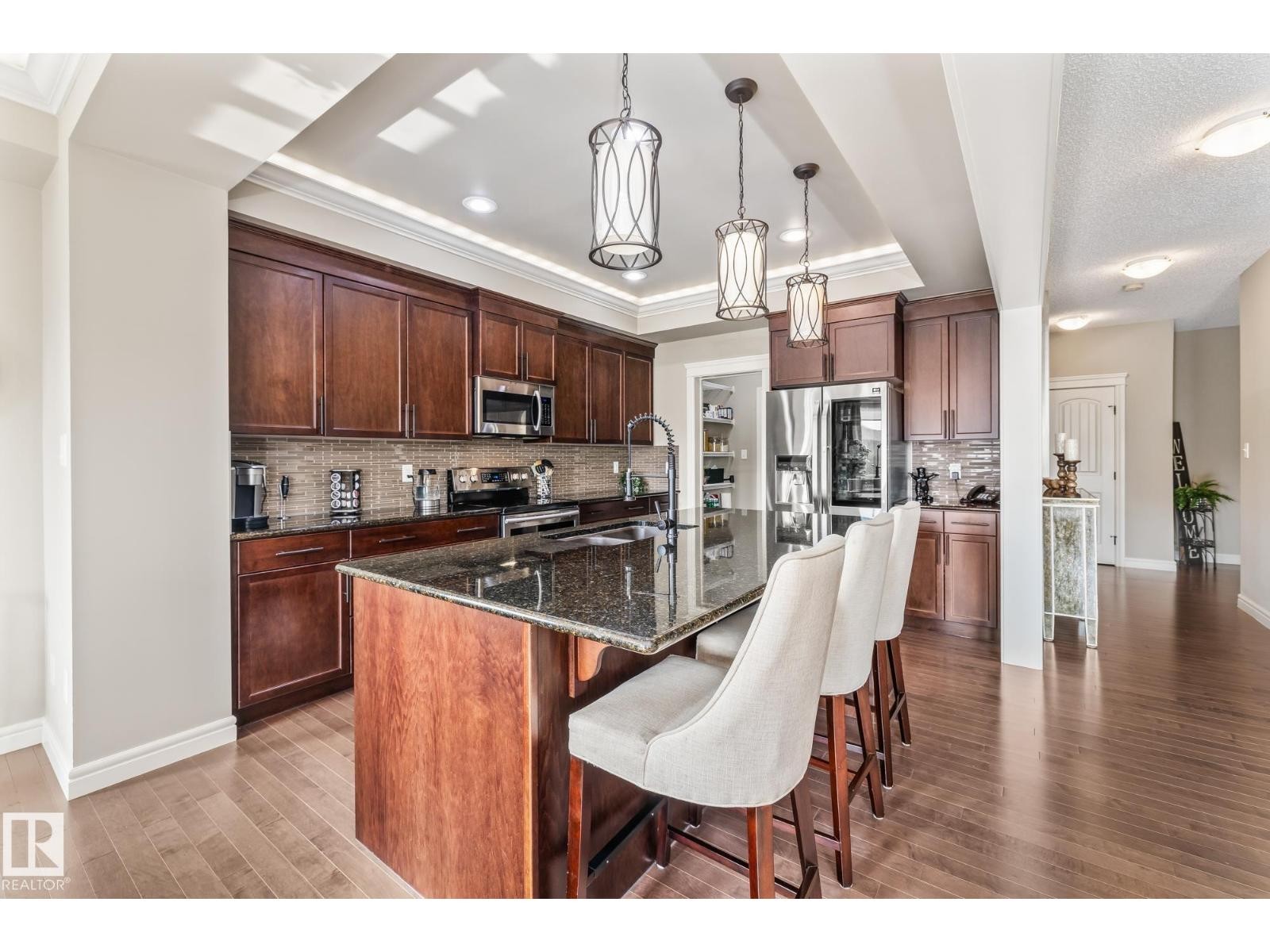 












10 MEADOWLAND GD

,
Spruce Grove,




Alberta
T7X0N3

