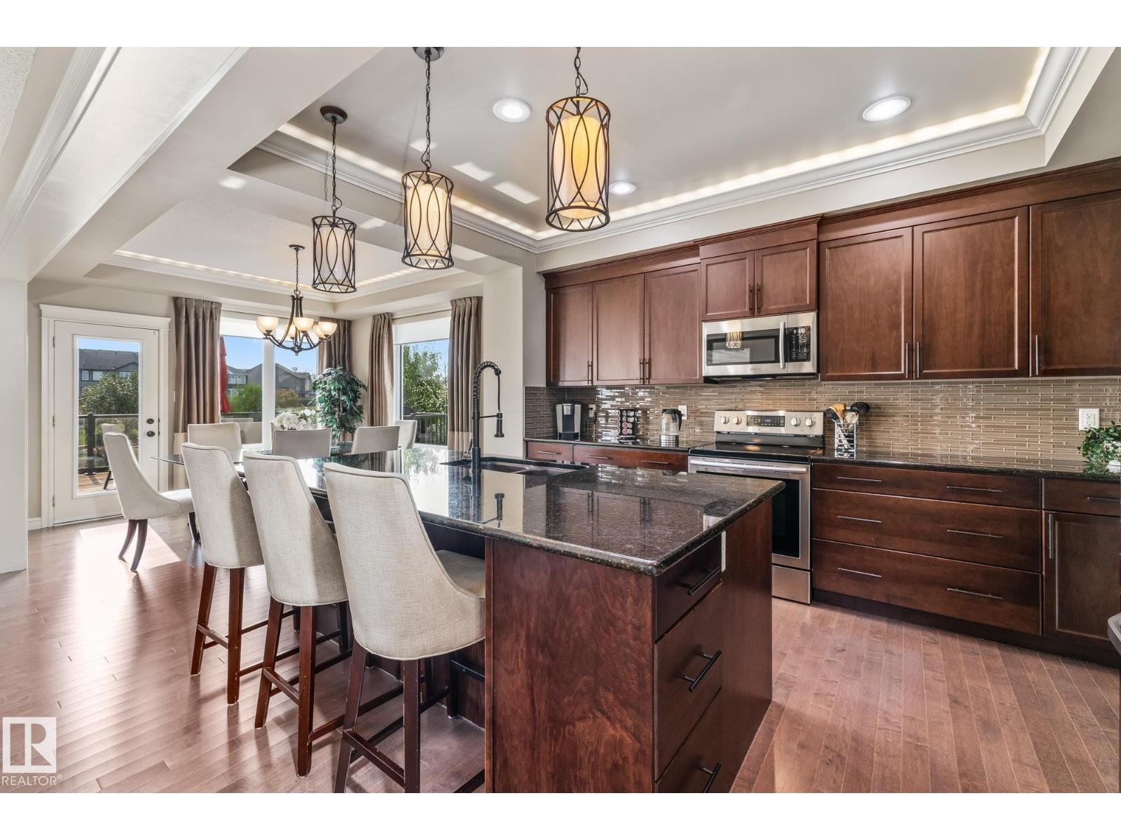 












10 MEADOWLAND GD

,
Spruce Grove,




Alberta
T7X0N3

