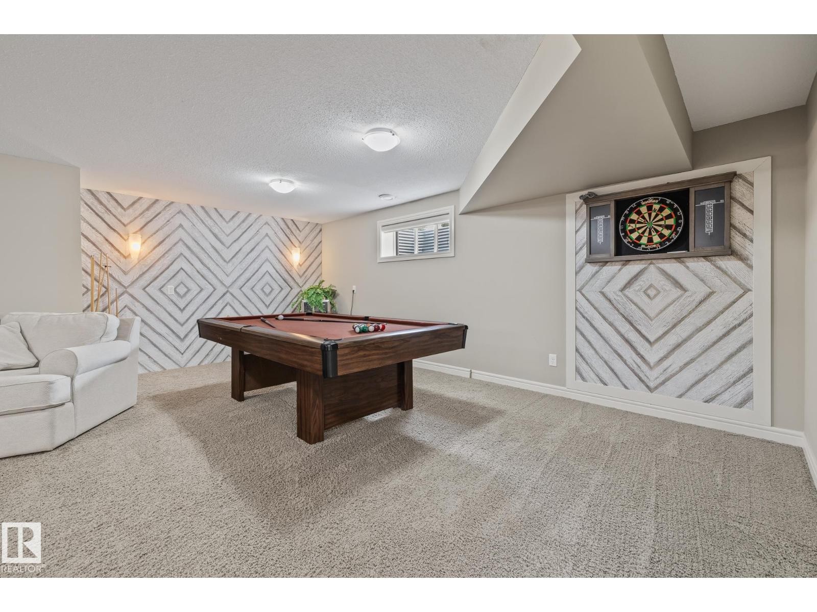 












10 MEADOWLAND GD

,
Spruce Grove,




Alberta
T7X0N3

