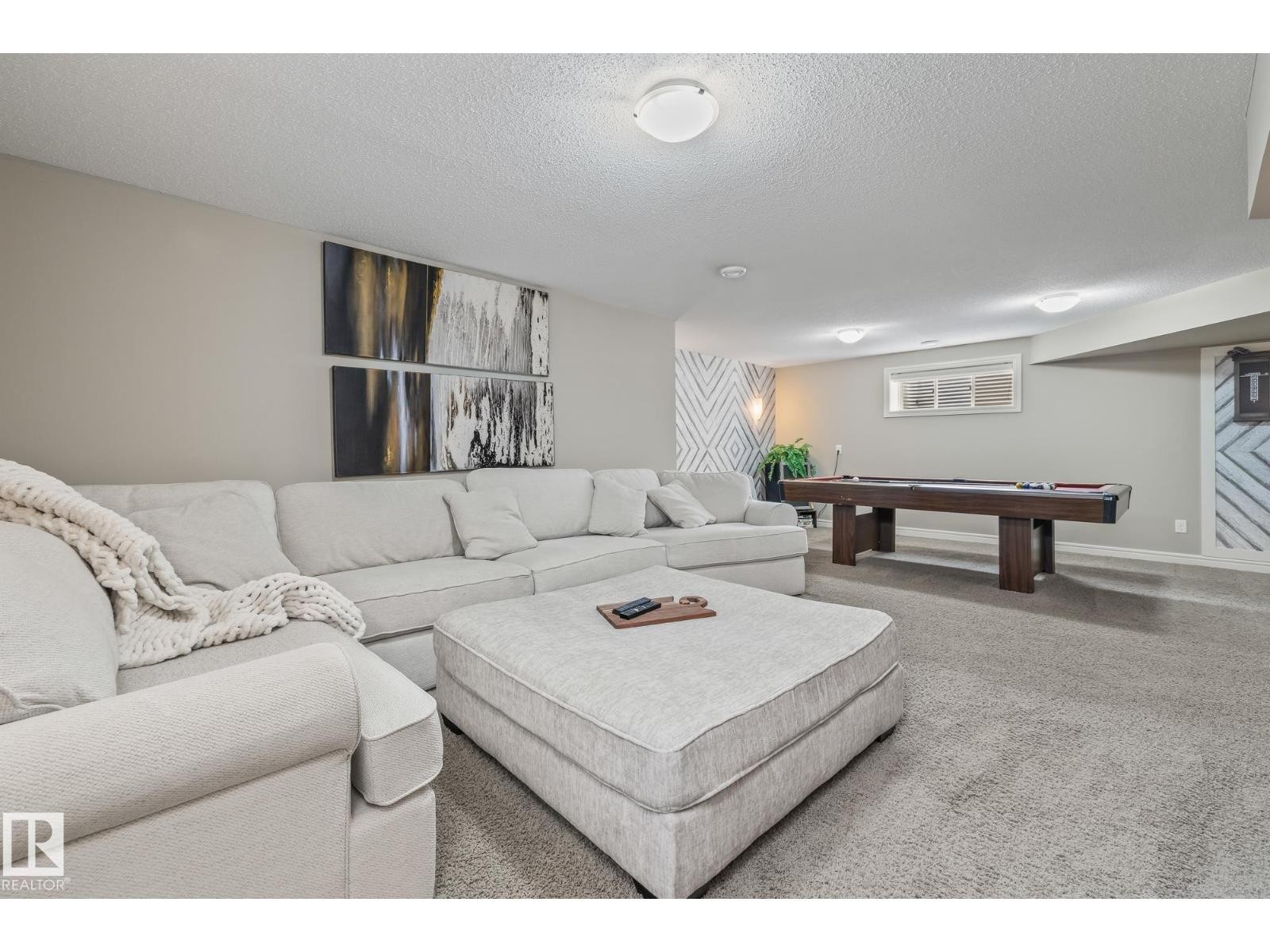 












10 MEADOWLAND GD

,
Spruce Grove,




Alberta
T7X0N3


