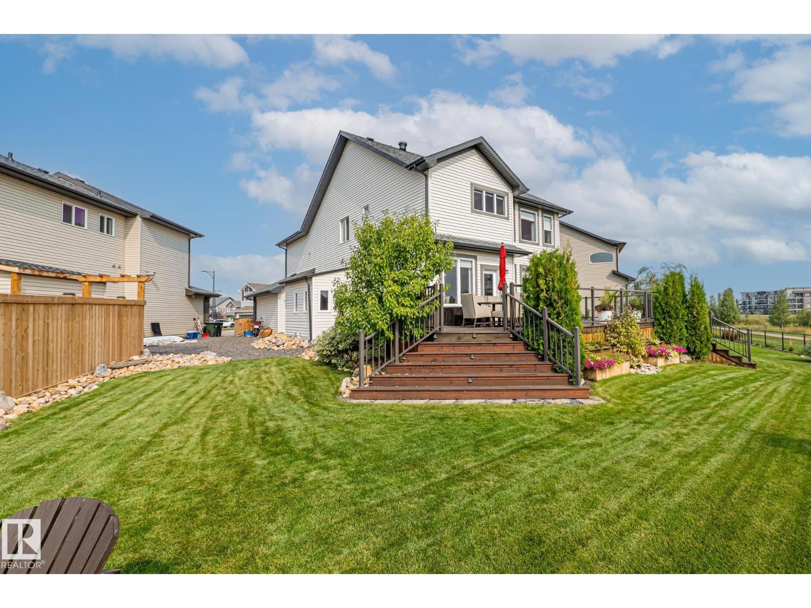 












10 MEADOWLAND GD

,
Spruce Grove,




Alberta
T7X0N3

