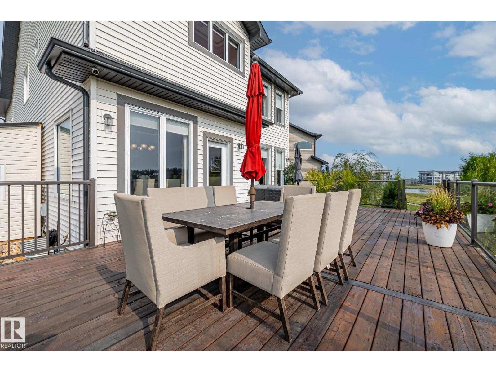 












10 MEADOWLAND GD

,
Spruce Grove,




Alberta
T7X0N3

