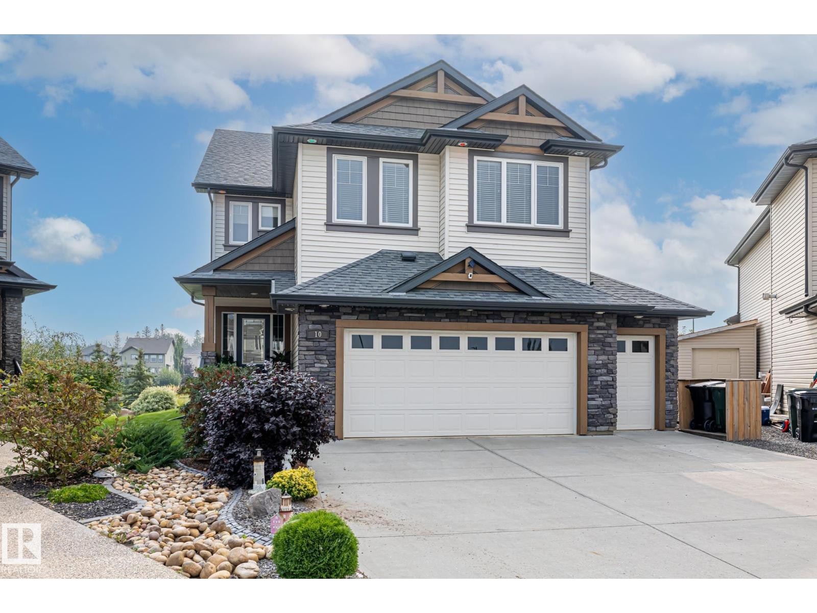 












10 MEADOWLAND GD

,
Spruce Grove,




Alberta
T7X0N3

