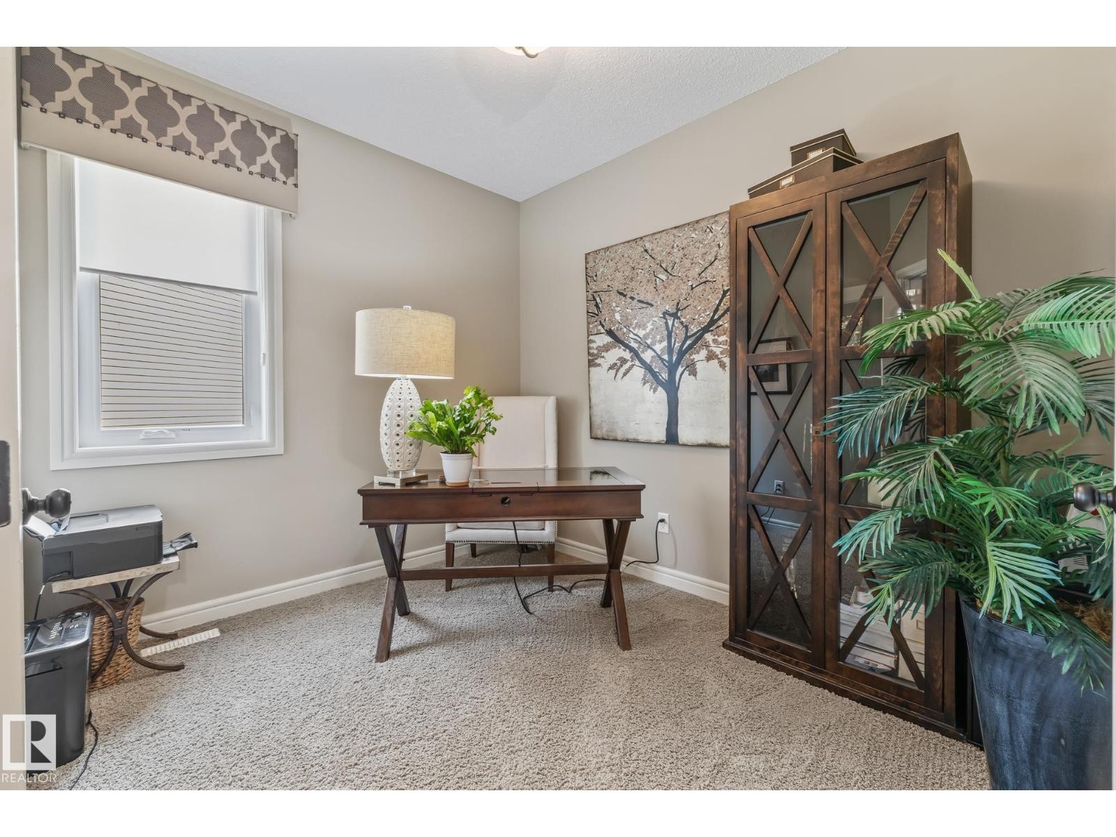 












10 MEADOWLAND GD

,
Spruce Grove,




Alberta
T7X0N3

