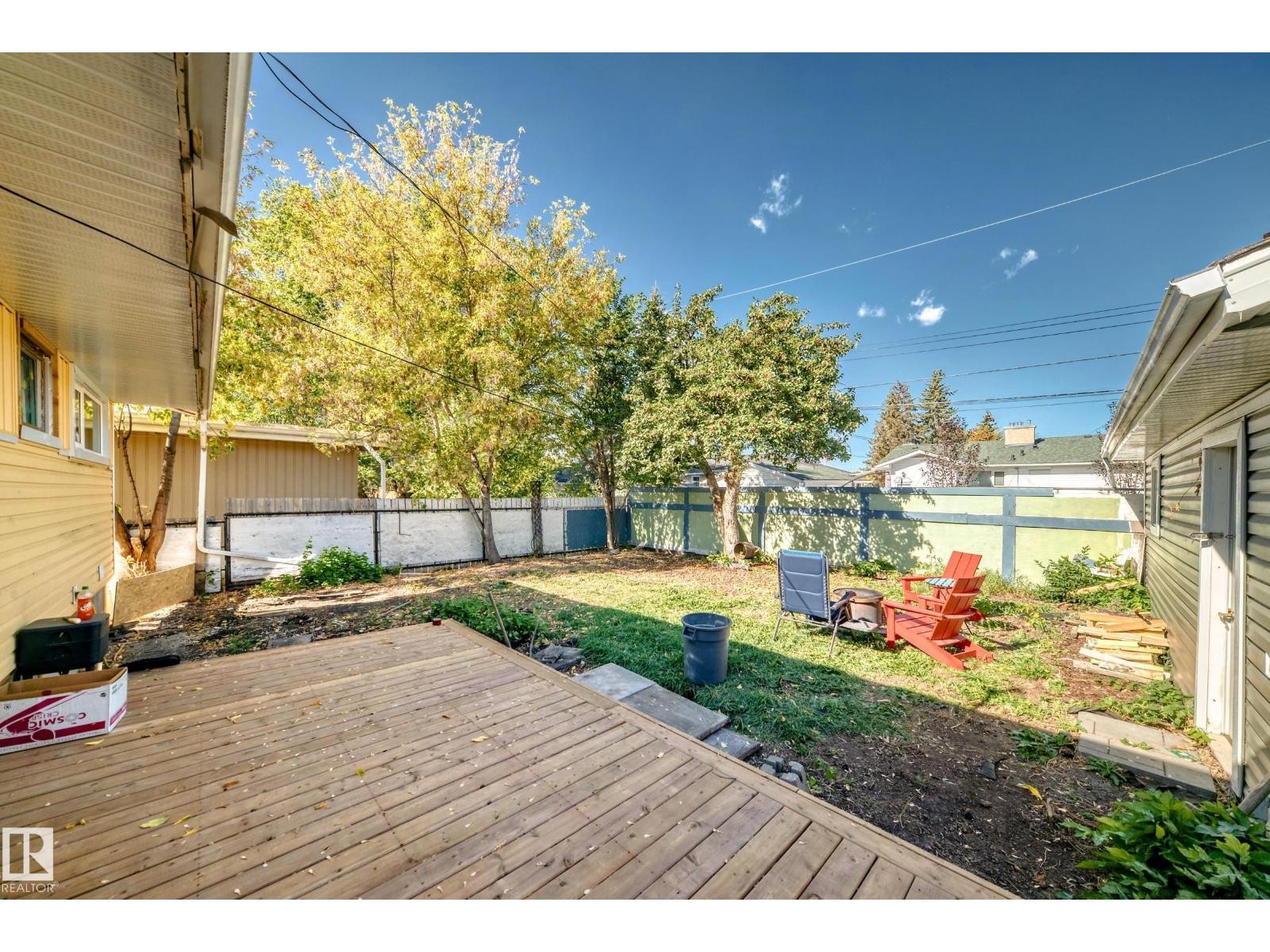 












15906 92A AV NW

,
Edmonton,




Alberta
T5R5C6

