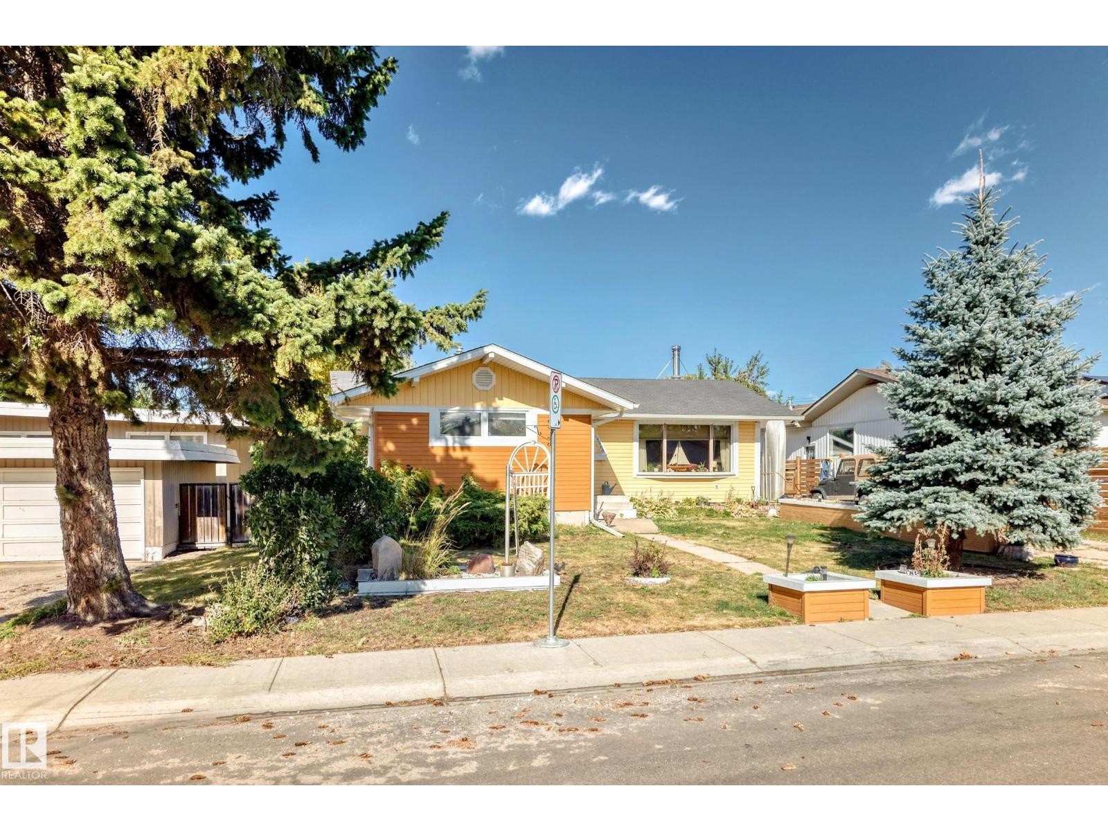 












15906 92A AV NW

,
Edmonton,




Alberta
T5R5C6

