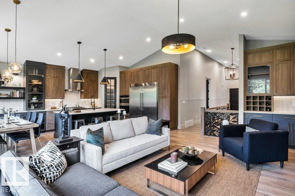 












27 SYDWYCK CI

,
Spruce Grove,




Alberta
T7X4C9

