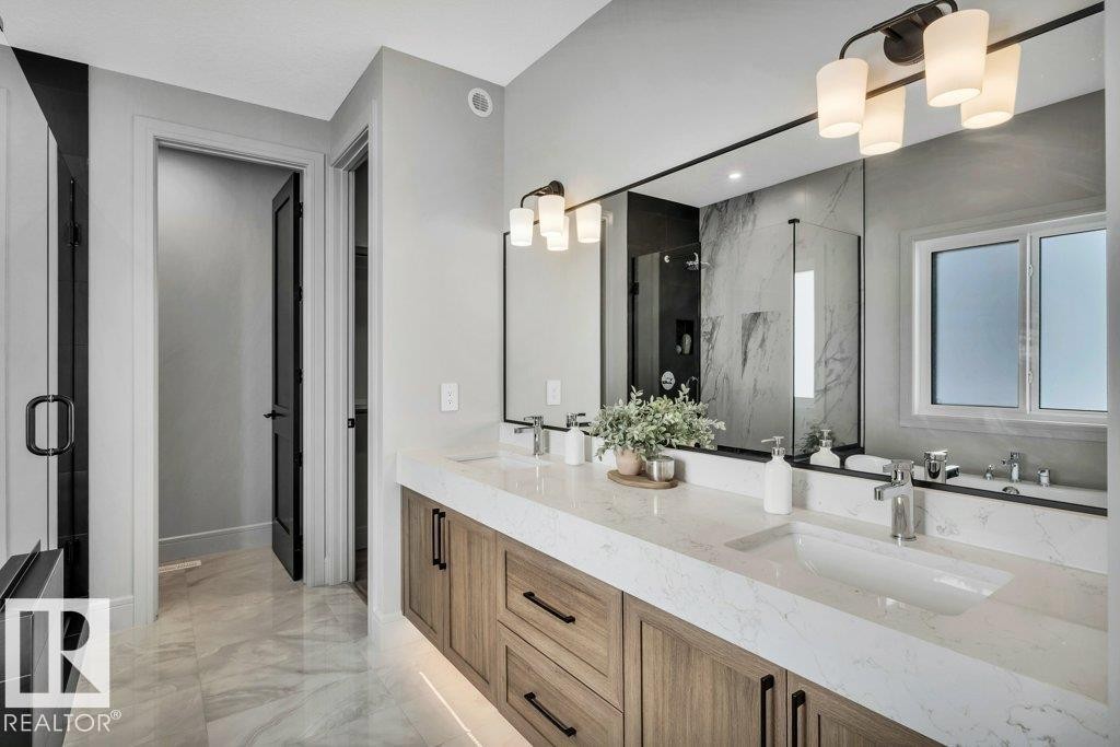 












27 SYDWYCK CI

,
Spruce Grove,




Alberta
T7X4C9

