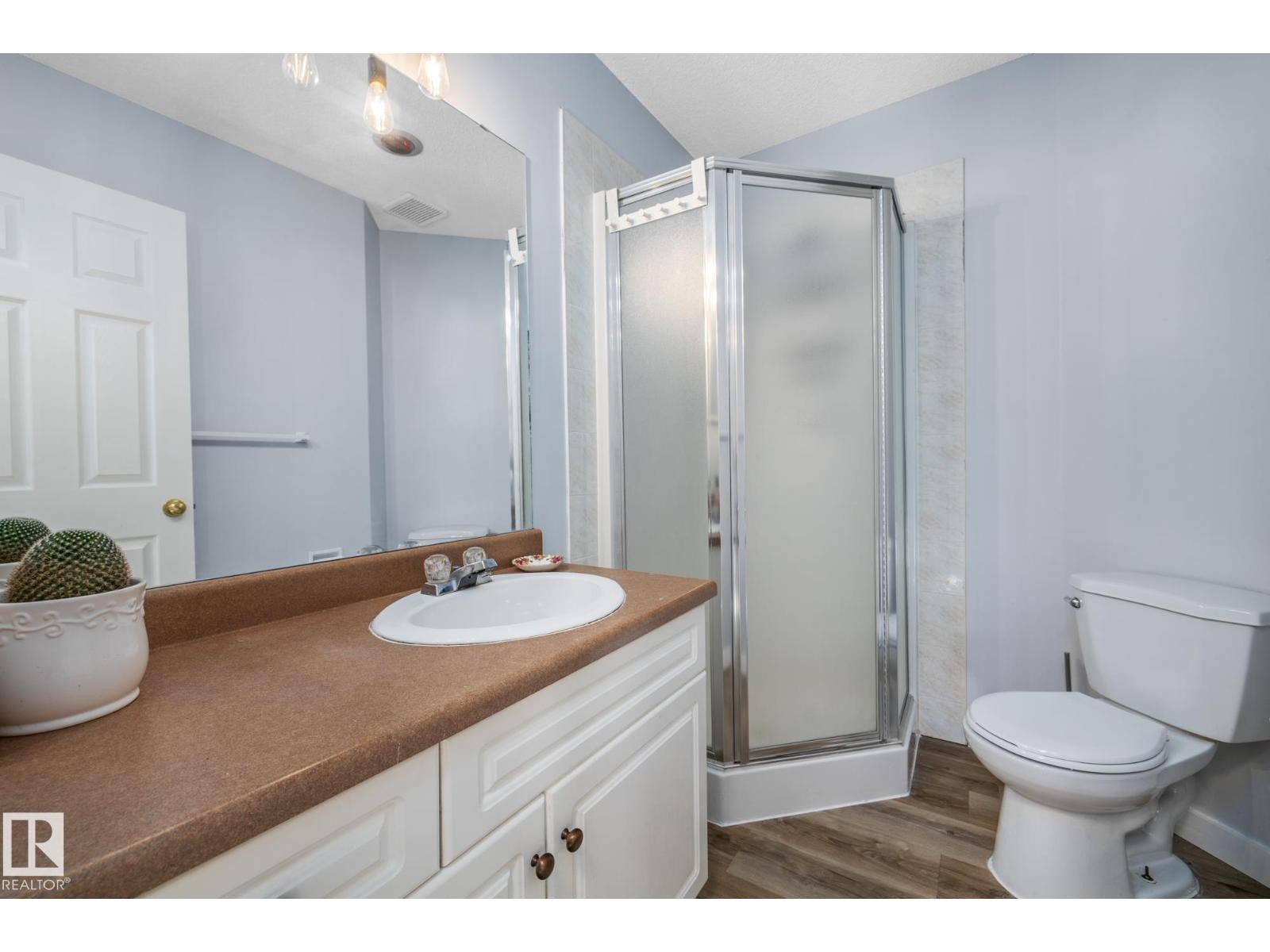 












#23 1237 CARTER CREST RD NW

,
Edmonton,




Alberta
T6R2R2

