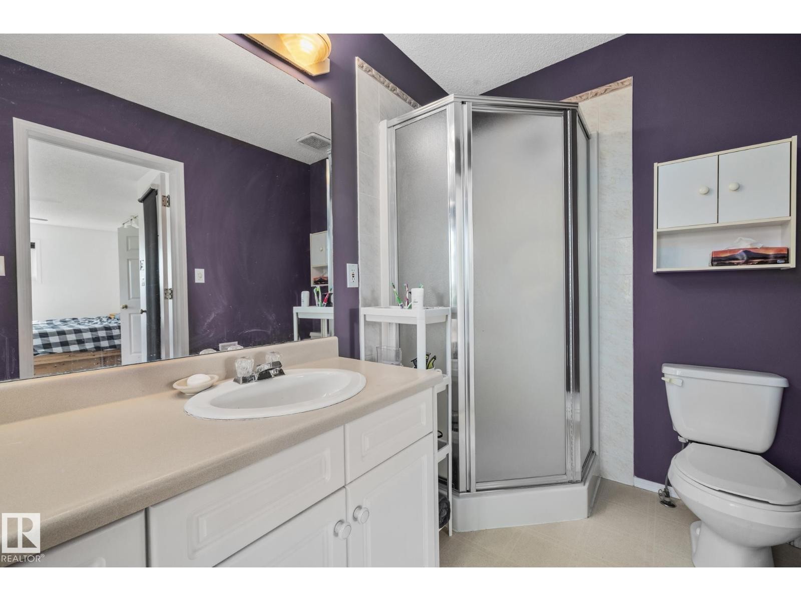 












#23 1237 CARTER CREST RD NW

,
Edmonton,




Alberta
T6R2R2

