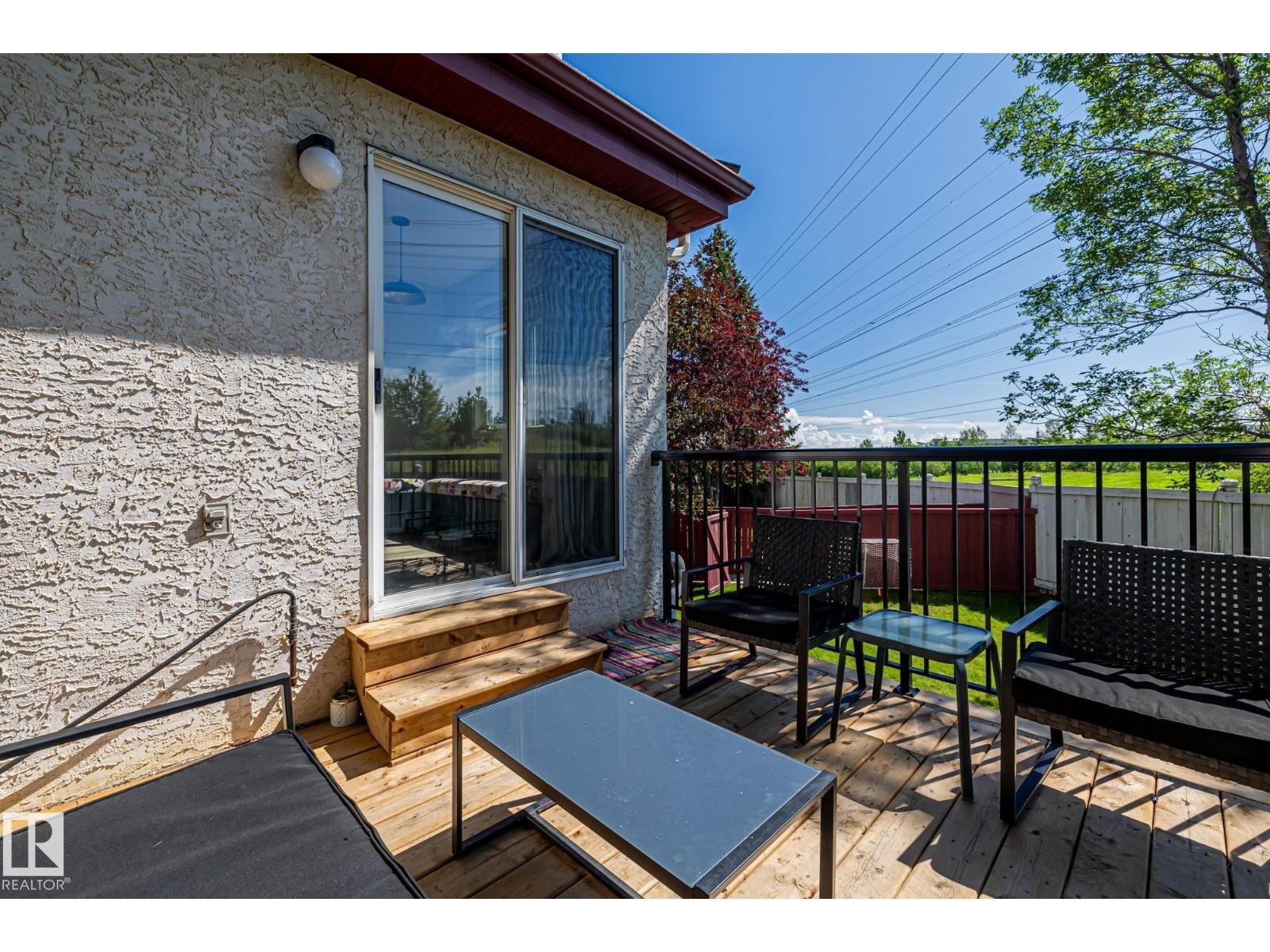 












#23 1237 CARTER CREST RD NW

,
Edmonton,




Alberta
T6R2R2

