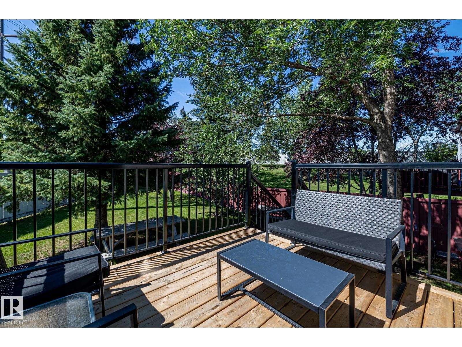 












#23 1237 CARTER CREST RD NW

,
Edmonton,




Alberta
T6R2R2

