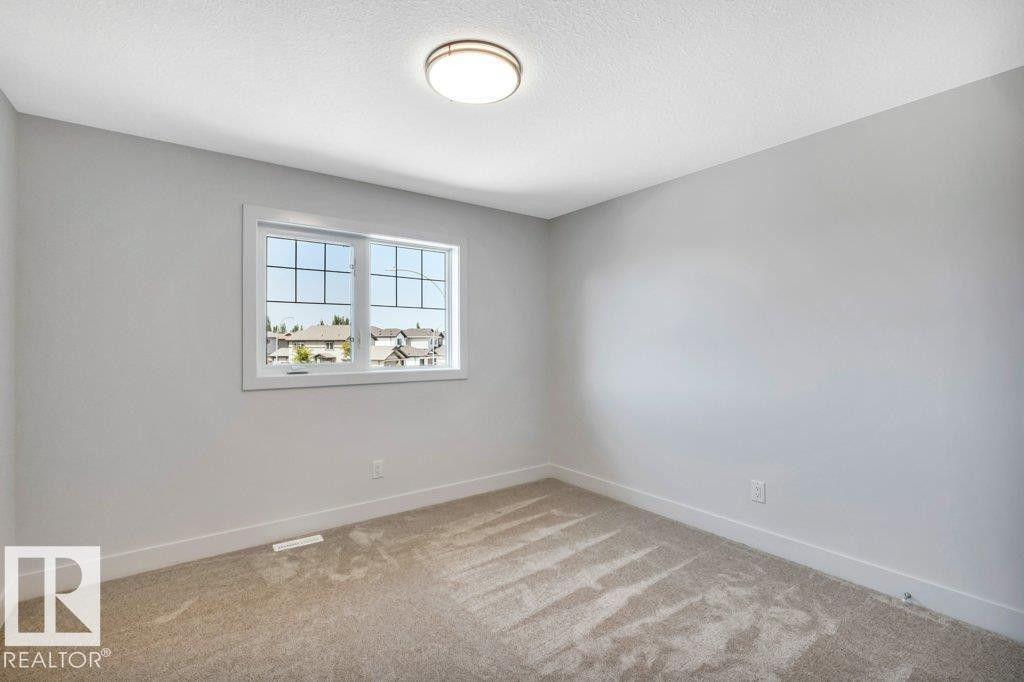












13 HILLWOOD TC

,
Spruce Grove,




Alberta
T7X0X4

