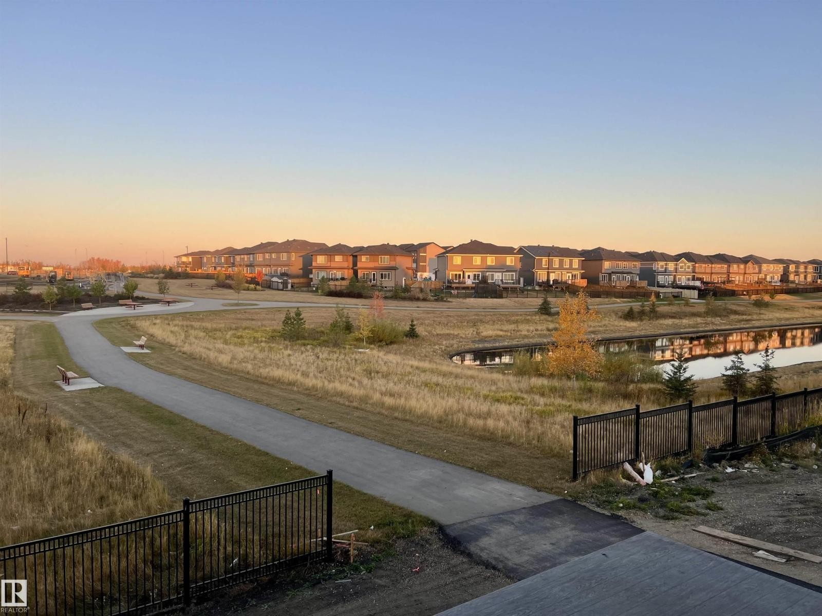 












48 ELDRIDGE PT

,
St. Albert,




Alberta
T8N8C4

