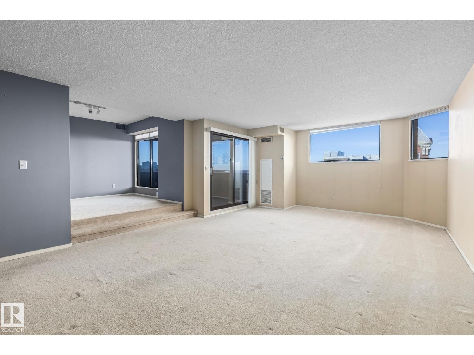 












#602 11503 100 AV NW NW

,
Edmonton,




Alberta
T5K2K7

