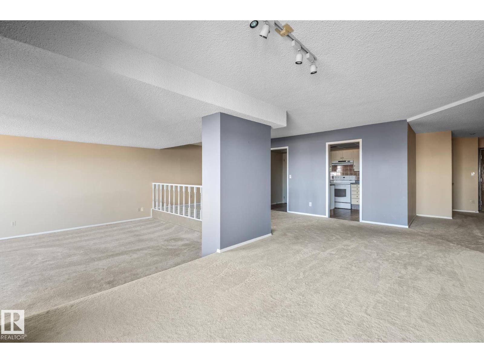 












#602 11503 100 AV NW NW

,
Edmonton,




Alberta
T5K2K7

