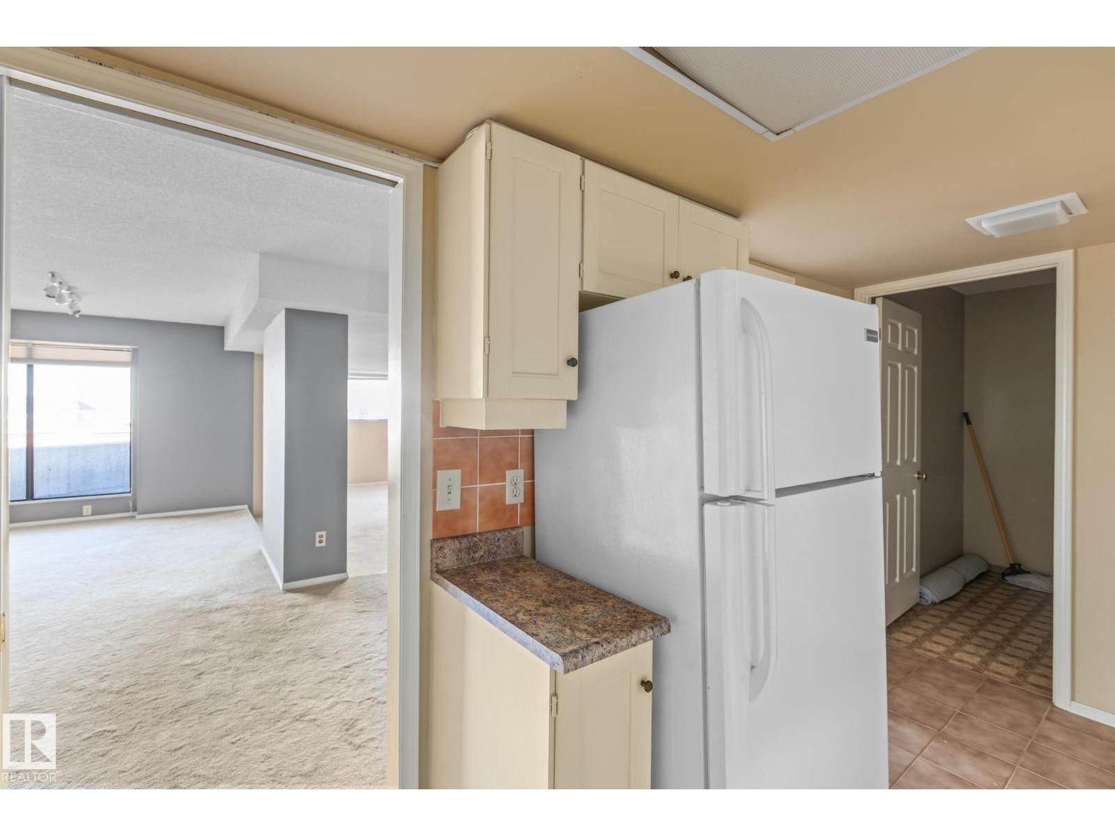 












#602 11503 100 AV NW NW

,
Edmonton,




Alberta
T5K2K7

