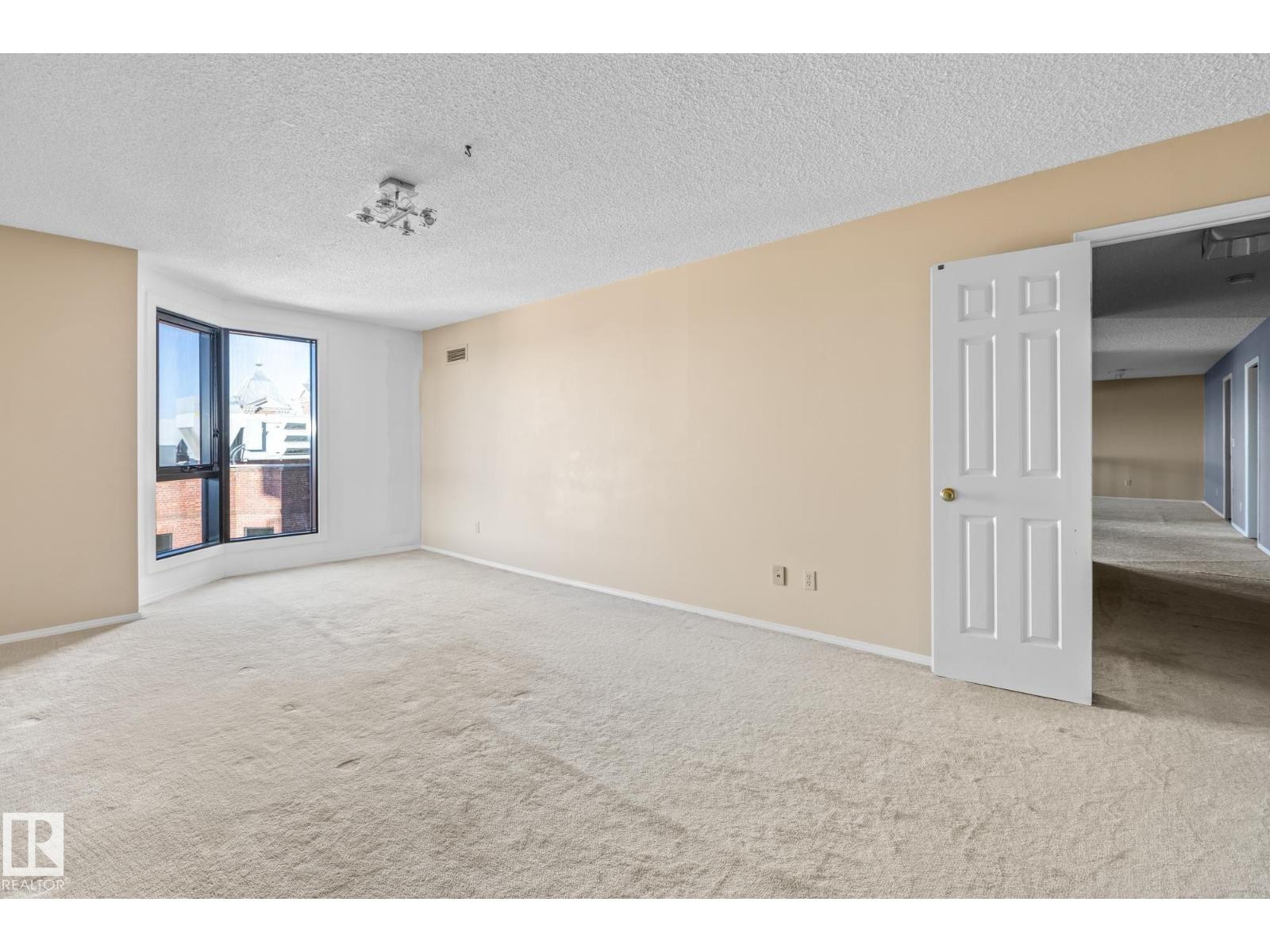 












#602 11503 100 AV NW NW

,
Edmonton,




Alberta
T5K2K7

