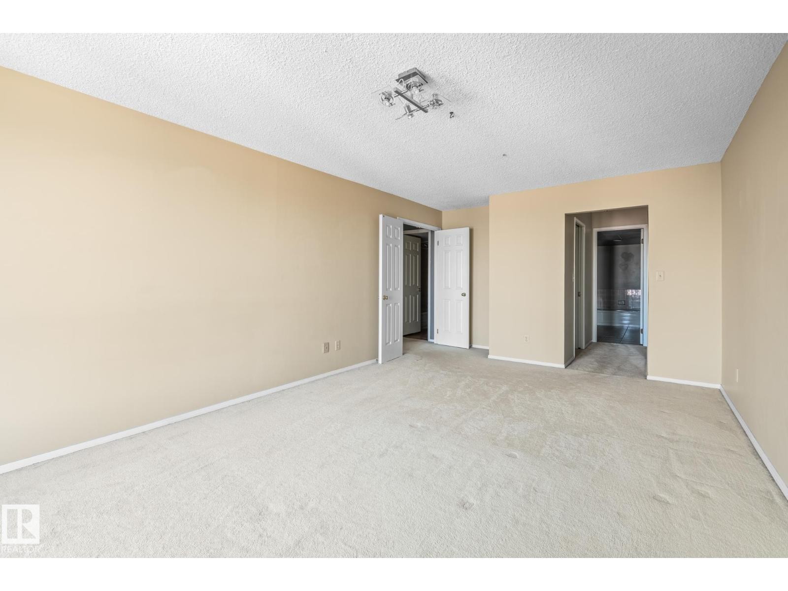 












#602 11503 100 AV NW NW

,
Edmonton,




Alberta
T5K2K7

