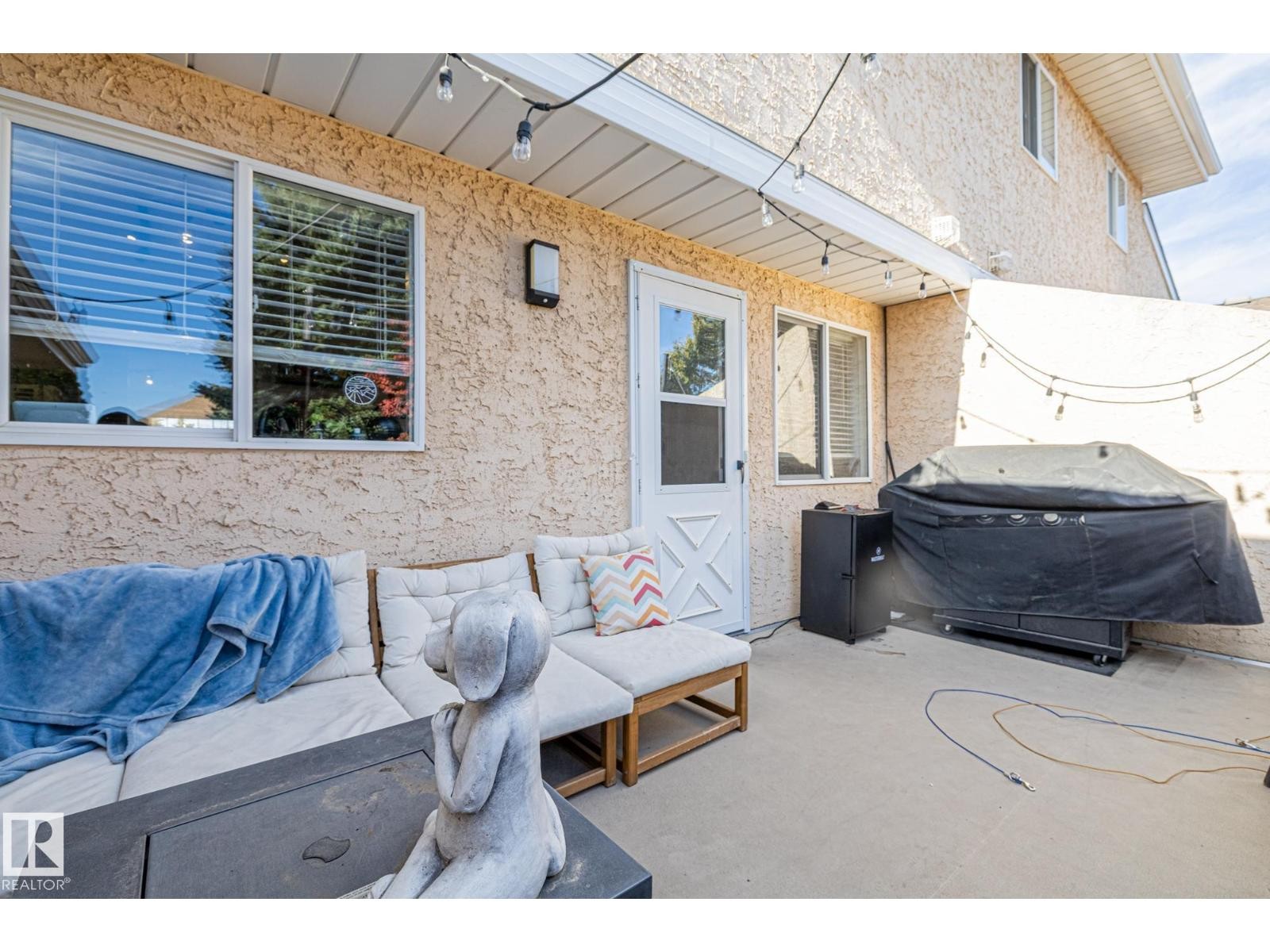 












1606 JAMHA RD NW

,
Edmonton,




Alberta
T6L6V7

