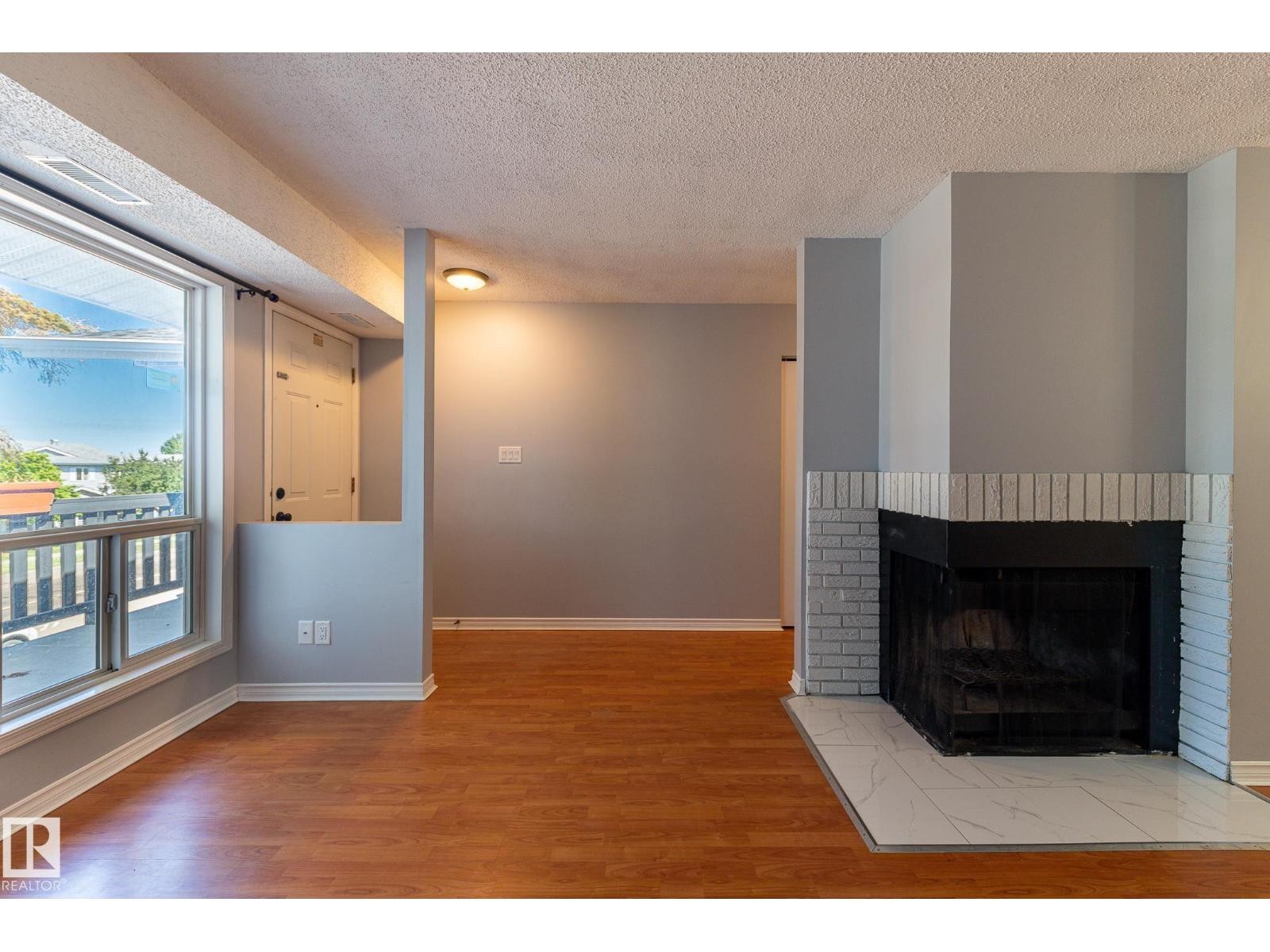 












#67 1503 MILL WOODS RD NW

,
Edmonton,




Alberta
T6L4C2

