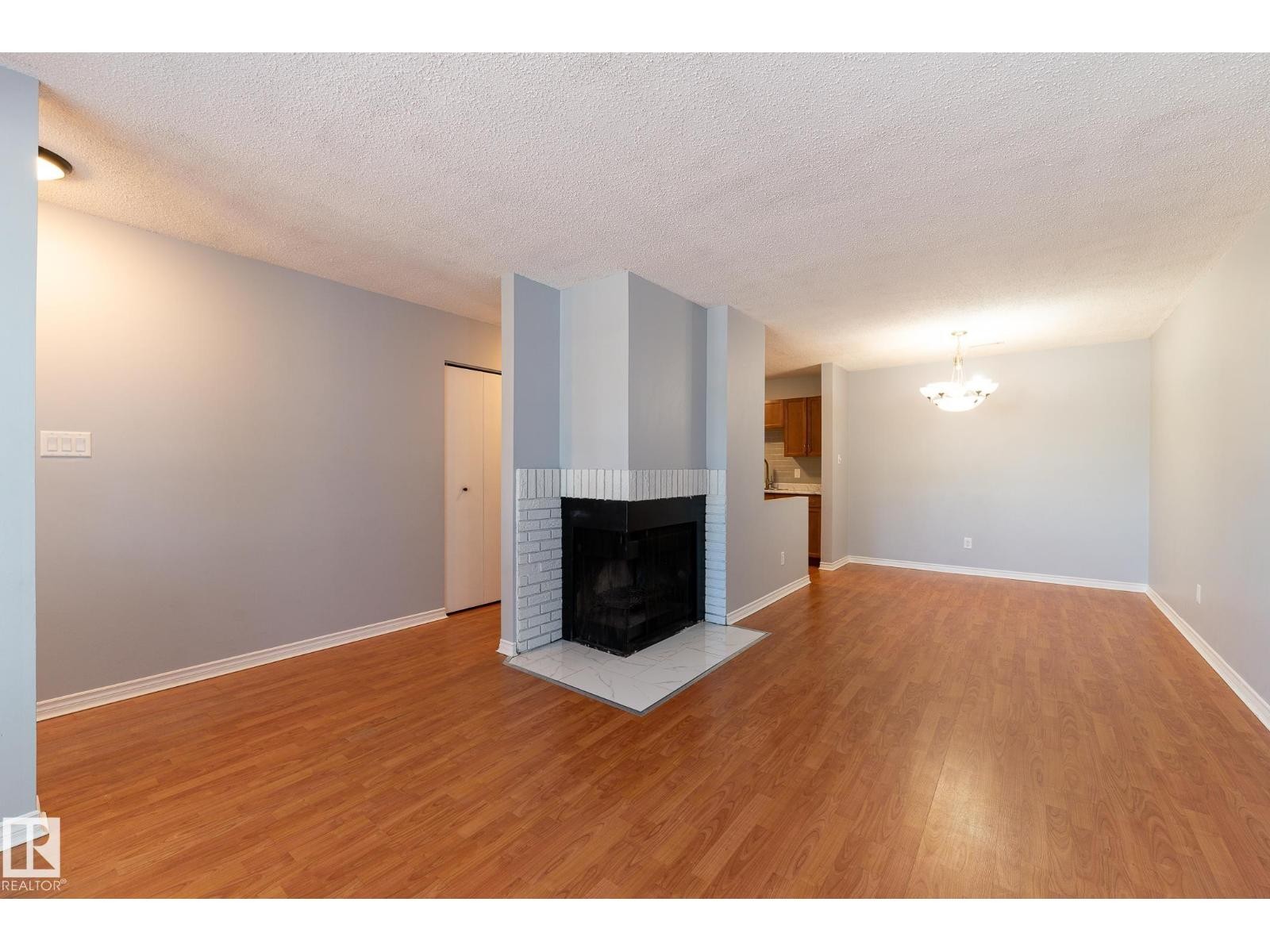 












#67 1503 MILL WOODS RD NW

,
Edmonton,




Alberta
T6L4C2

