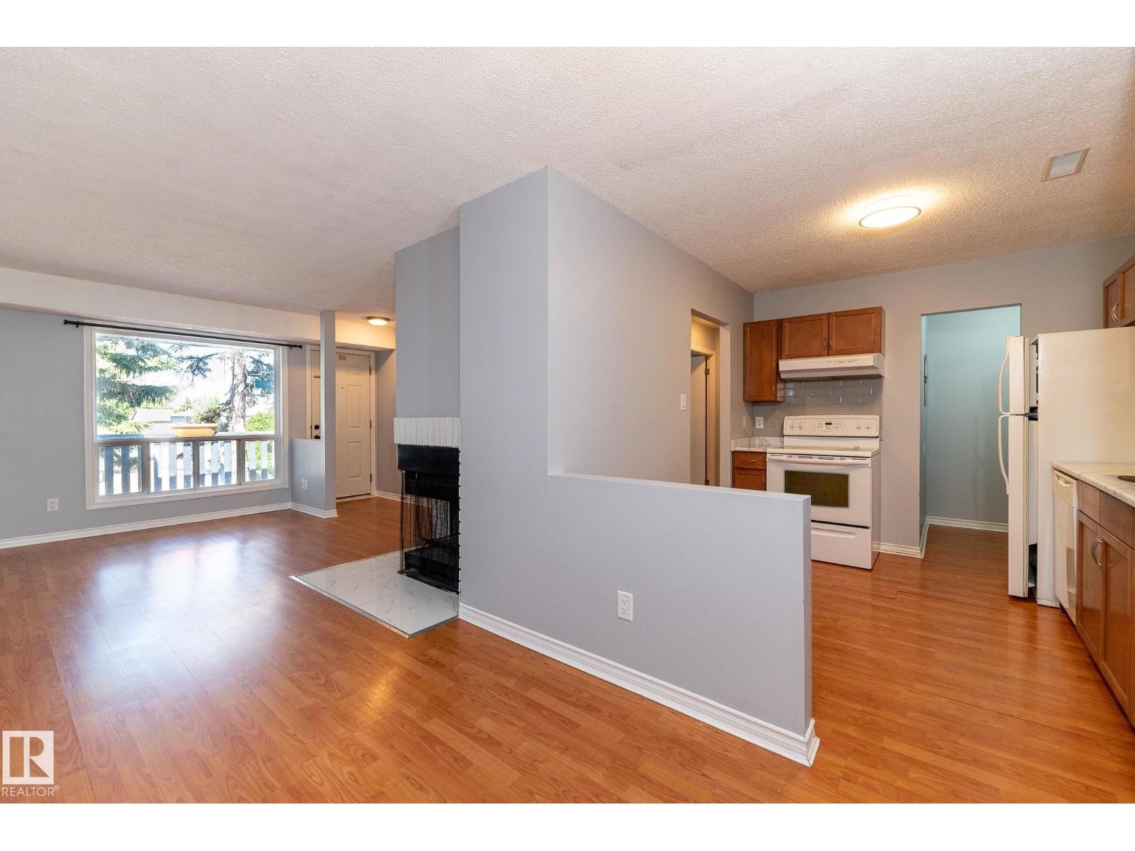 












#67 1503 MILL WOODS RD NW

,
Edmonton,




Alberta
T6L4C2

