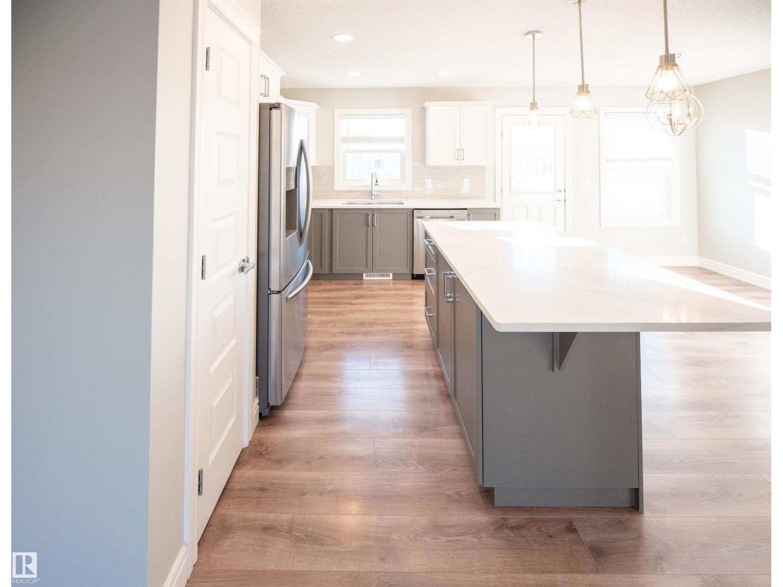 












#6 330 BULYEA RD NW

,
Edmonton,




Alberta
T6R0W8

