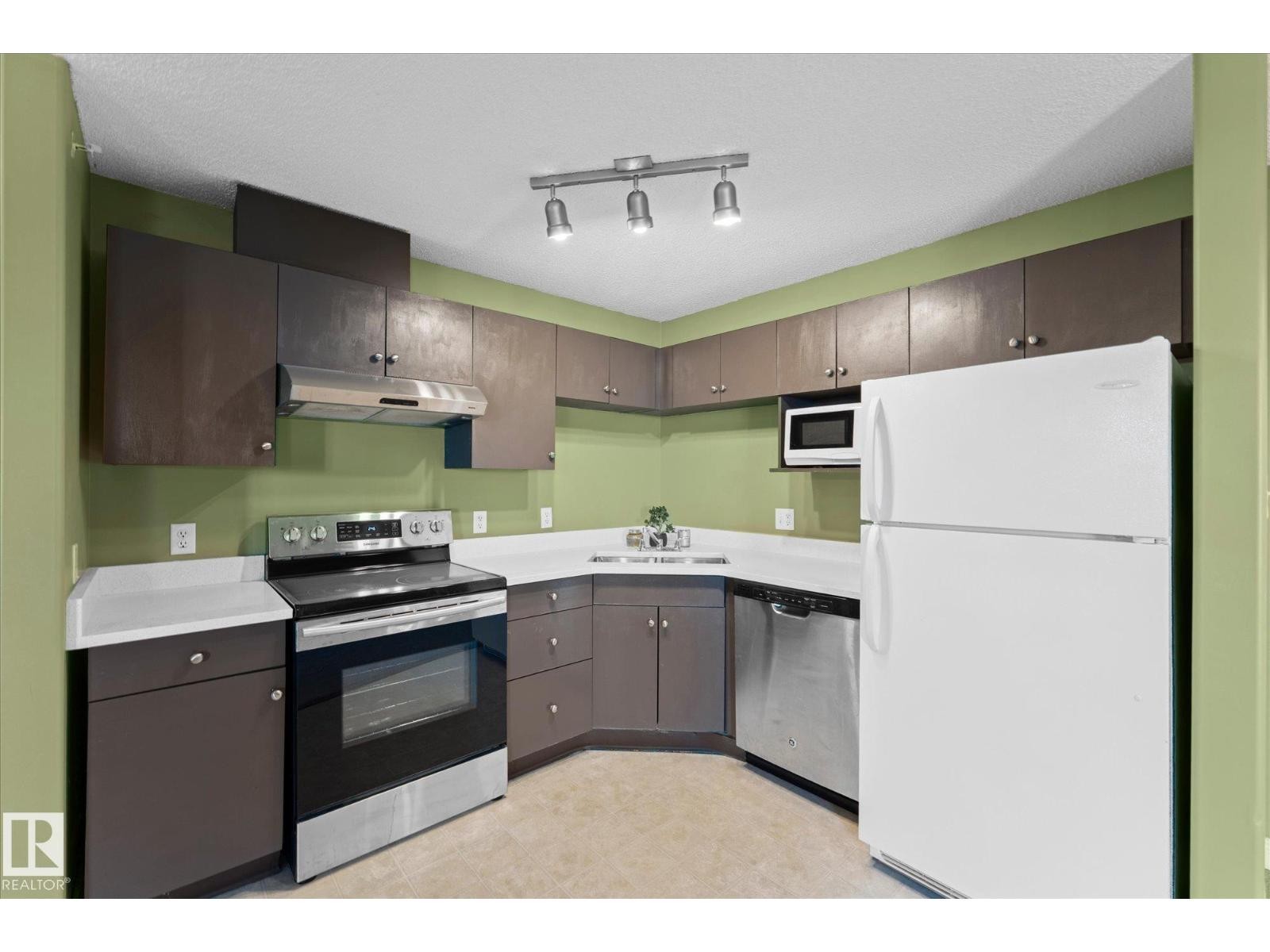 












#531 11325 83 ST NW

,
Edmonton,




Alberta
T5B4W5

